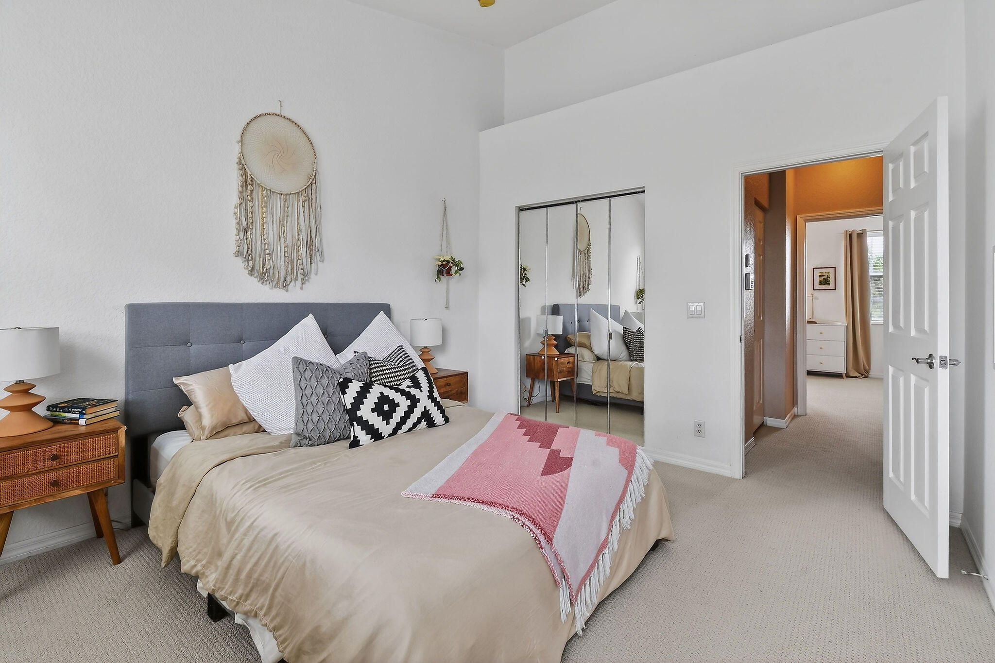 355 E Thatch Palm #103 Jupiter, FL 33458