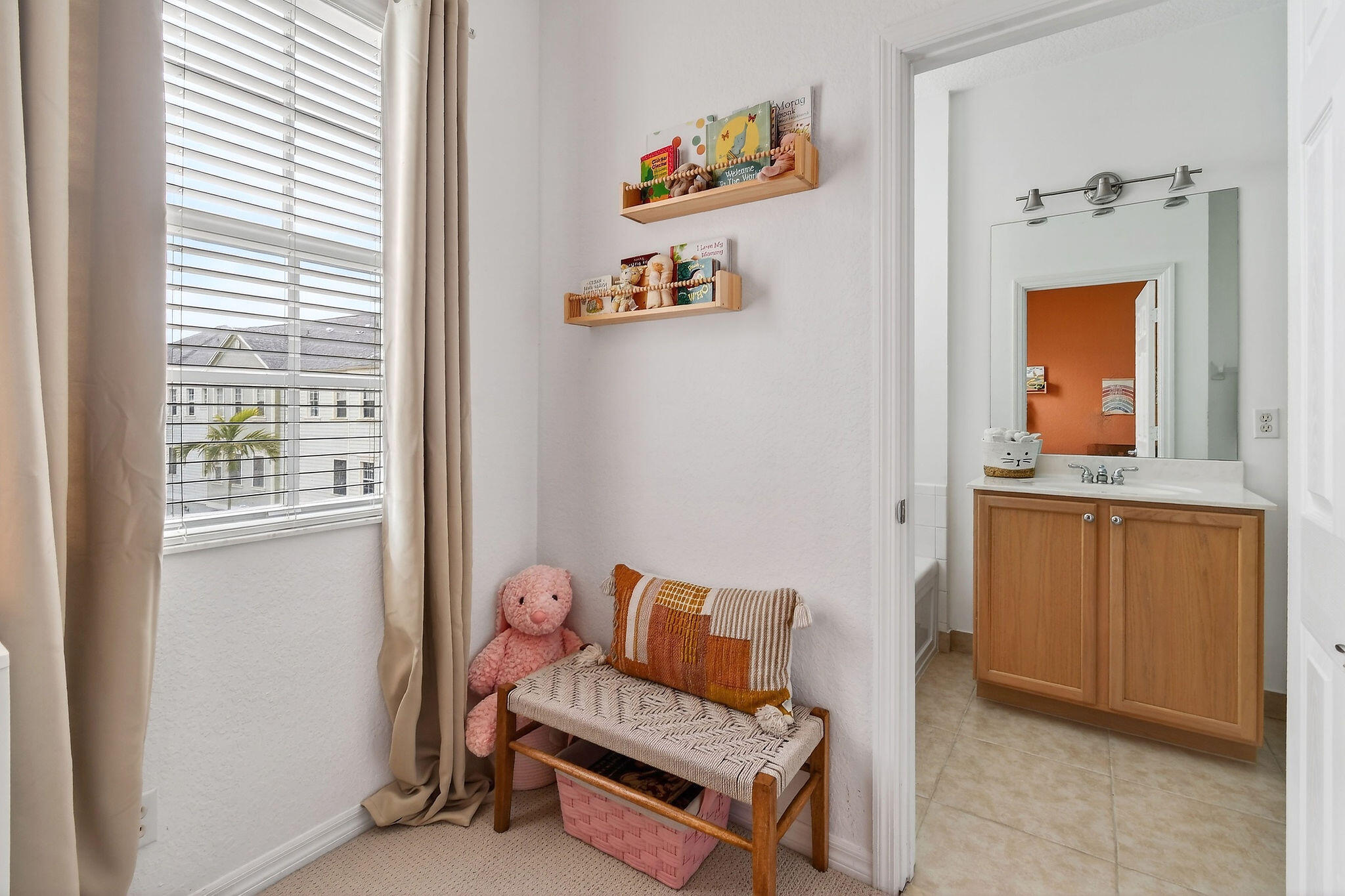 355 E Thatch Palm #103 Jupiter, FL 33458