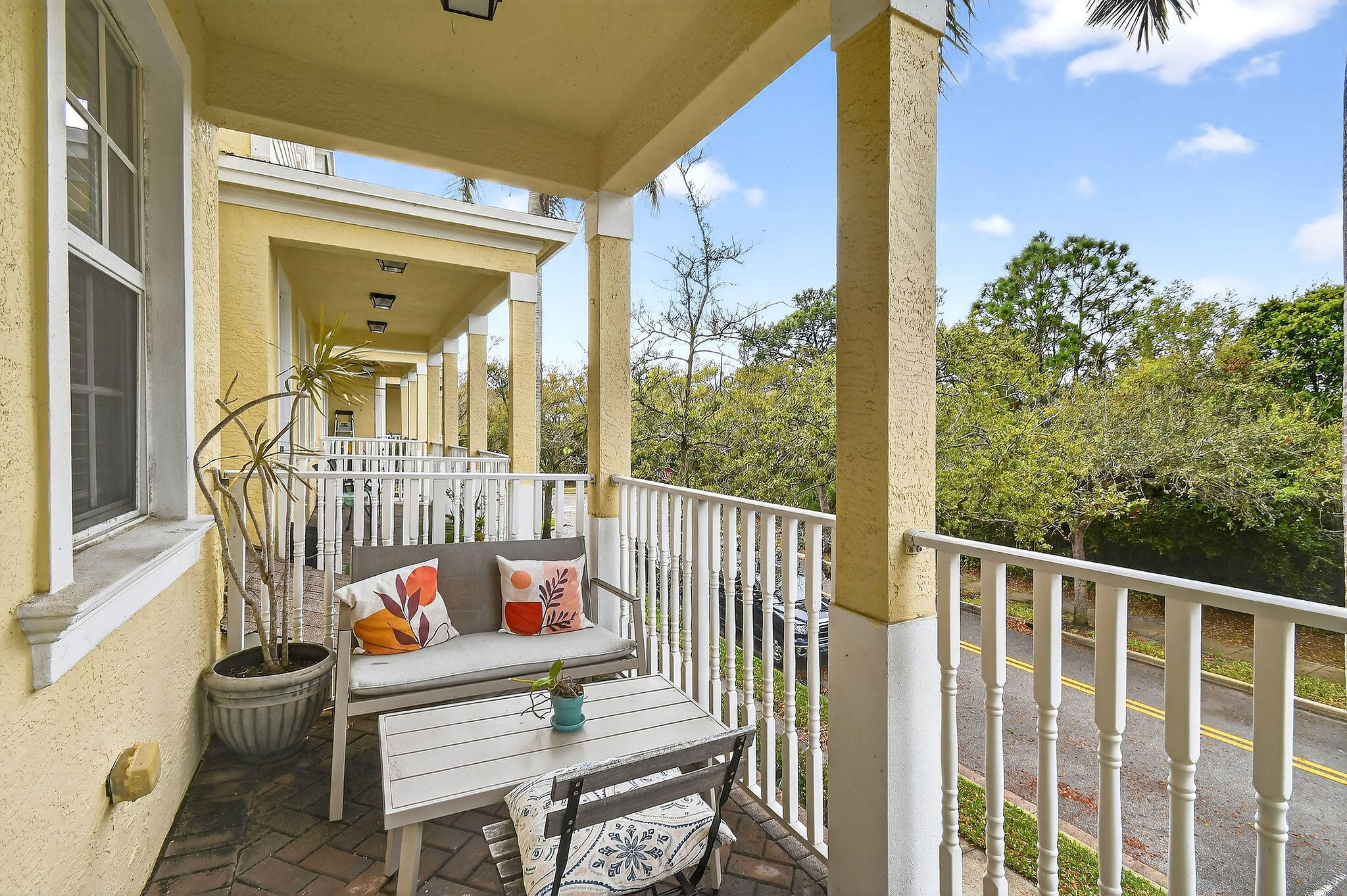 355 E Thatch Palm #103 Jupiter, FL 33458