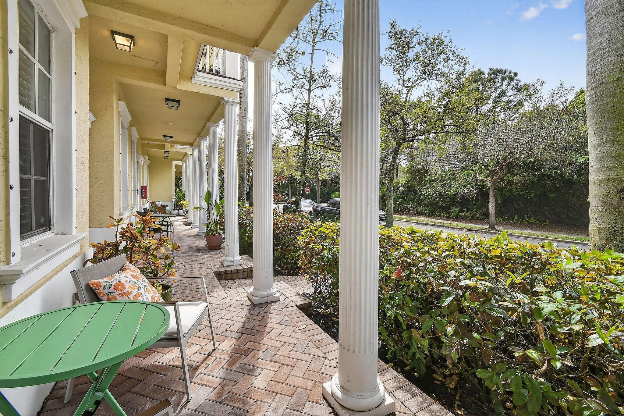 355 E Thatch Palm #103 Jupiter, FL 33458