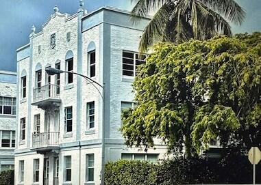 1200 Euclid #Unit 209