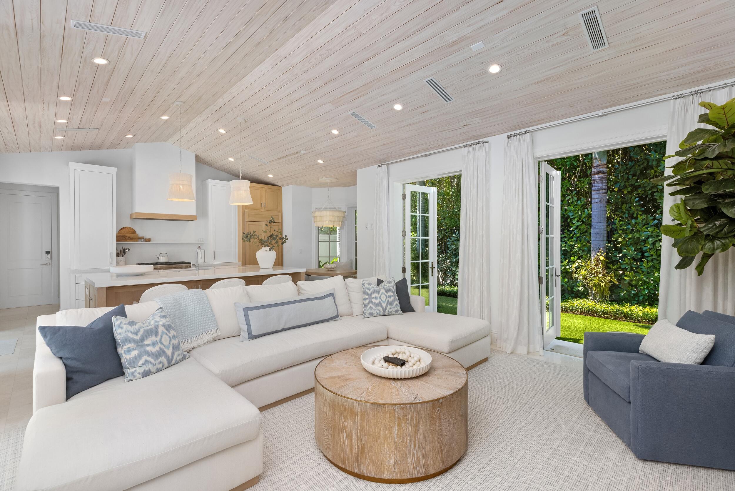 211 Ocean Palm Beach, FL 33480