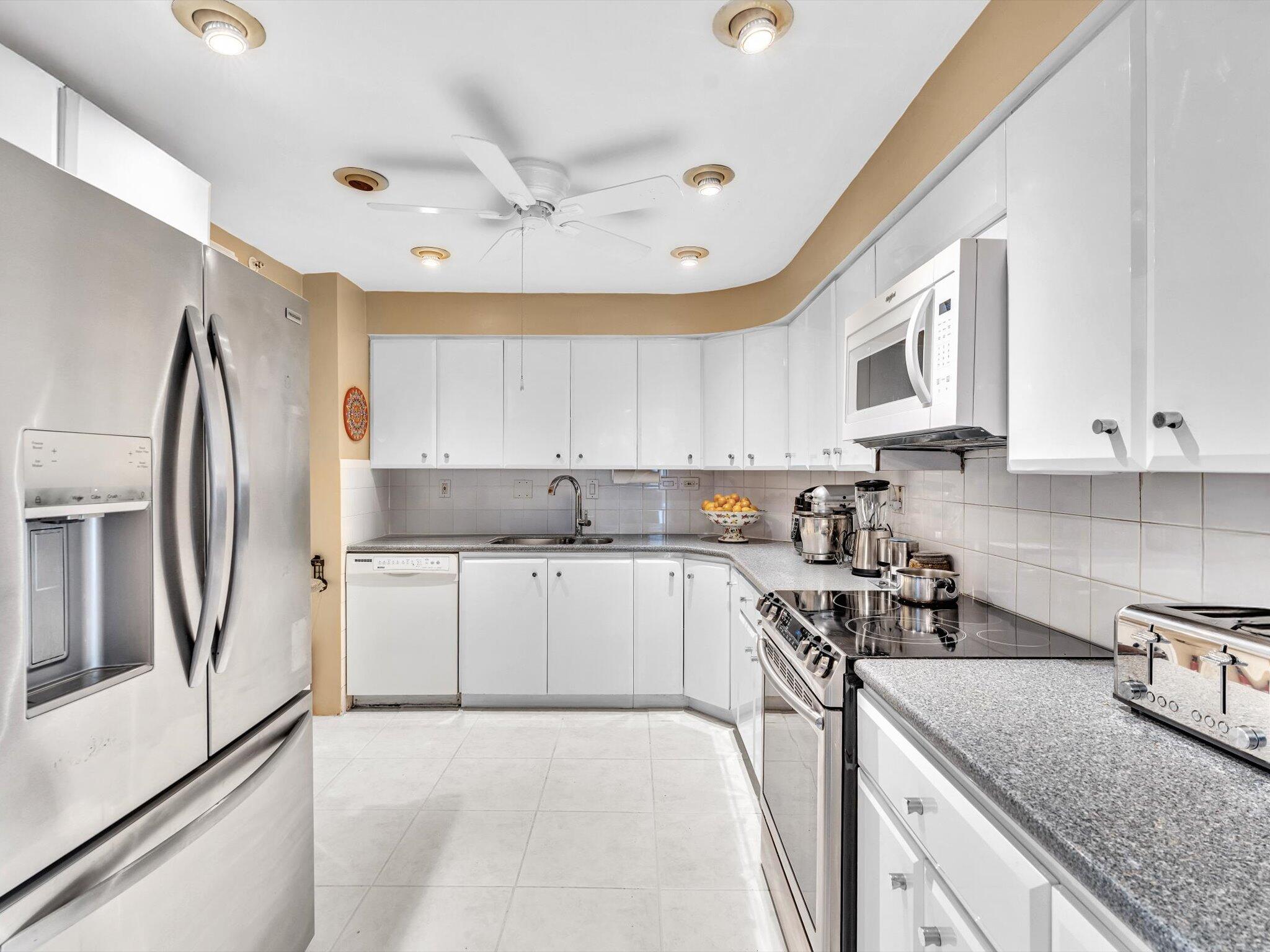 3300 NE 36th #708 Fort Lauderdale, FL 33308