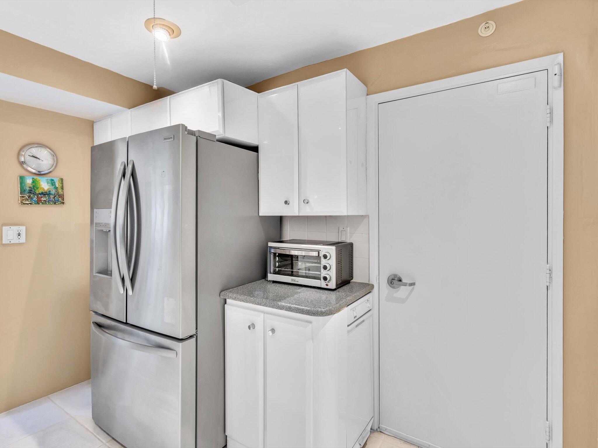 3300 NE 36th #708 Fort Lauderdale, FL 33308