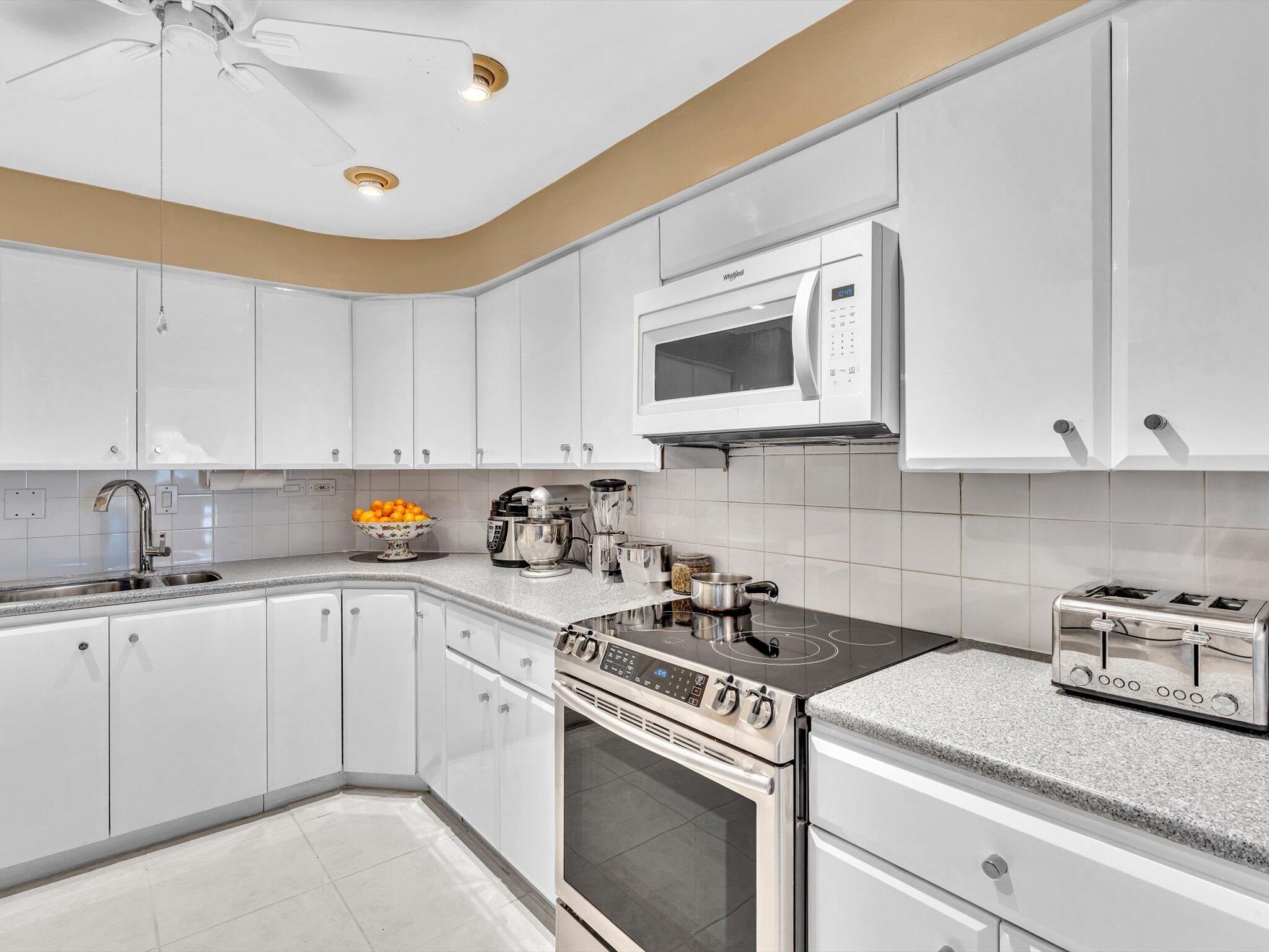 3300 NE 36th #708 Fort Lauderdale, FL 33308