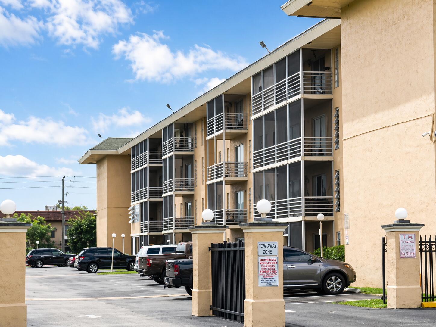 4848 NW 24th #327