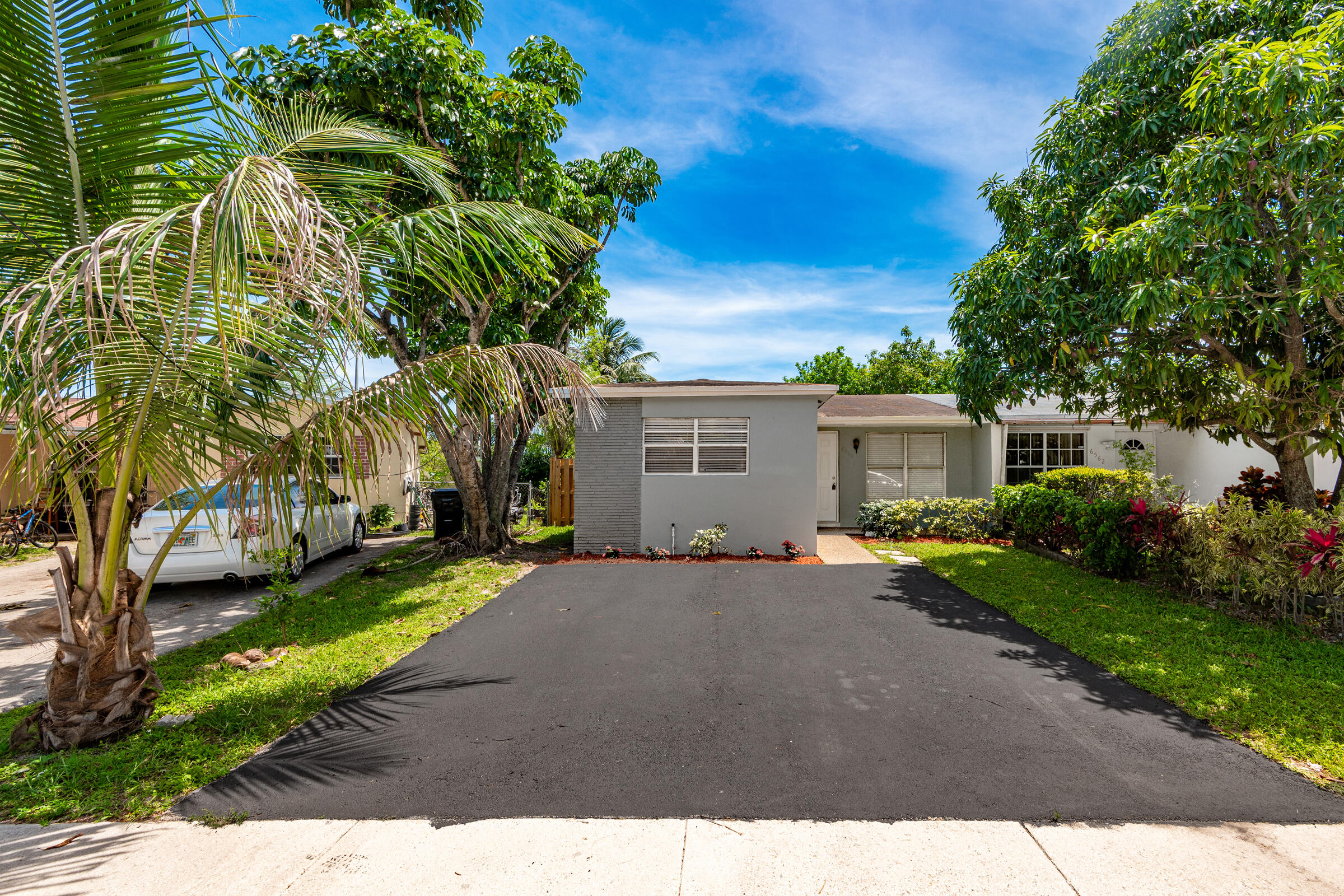 6560 SW 20th