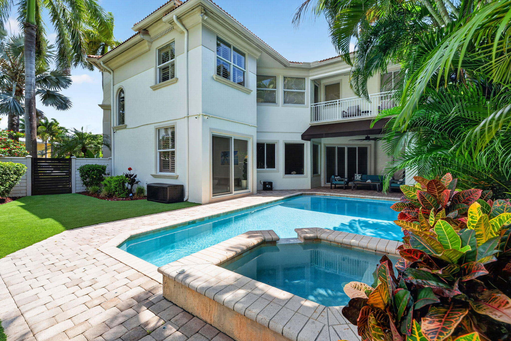 2844 NE 26th Lighthouse Point, FL 33064