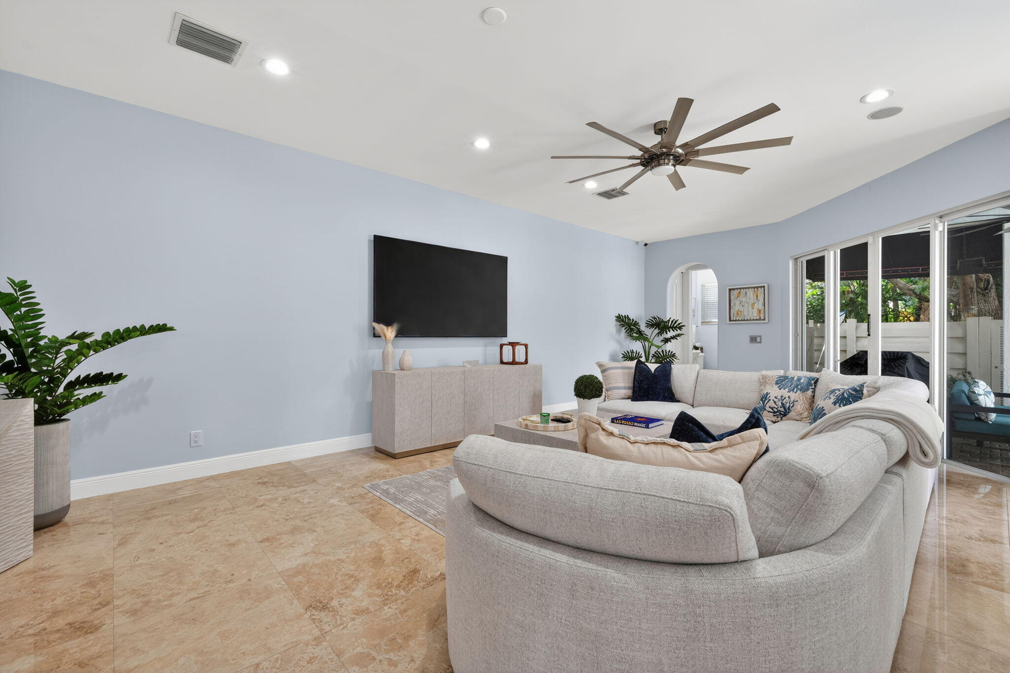2844 NE 26th Lighthouse Point, FL 33064