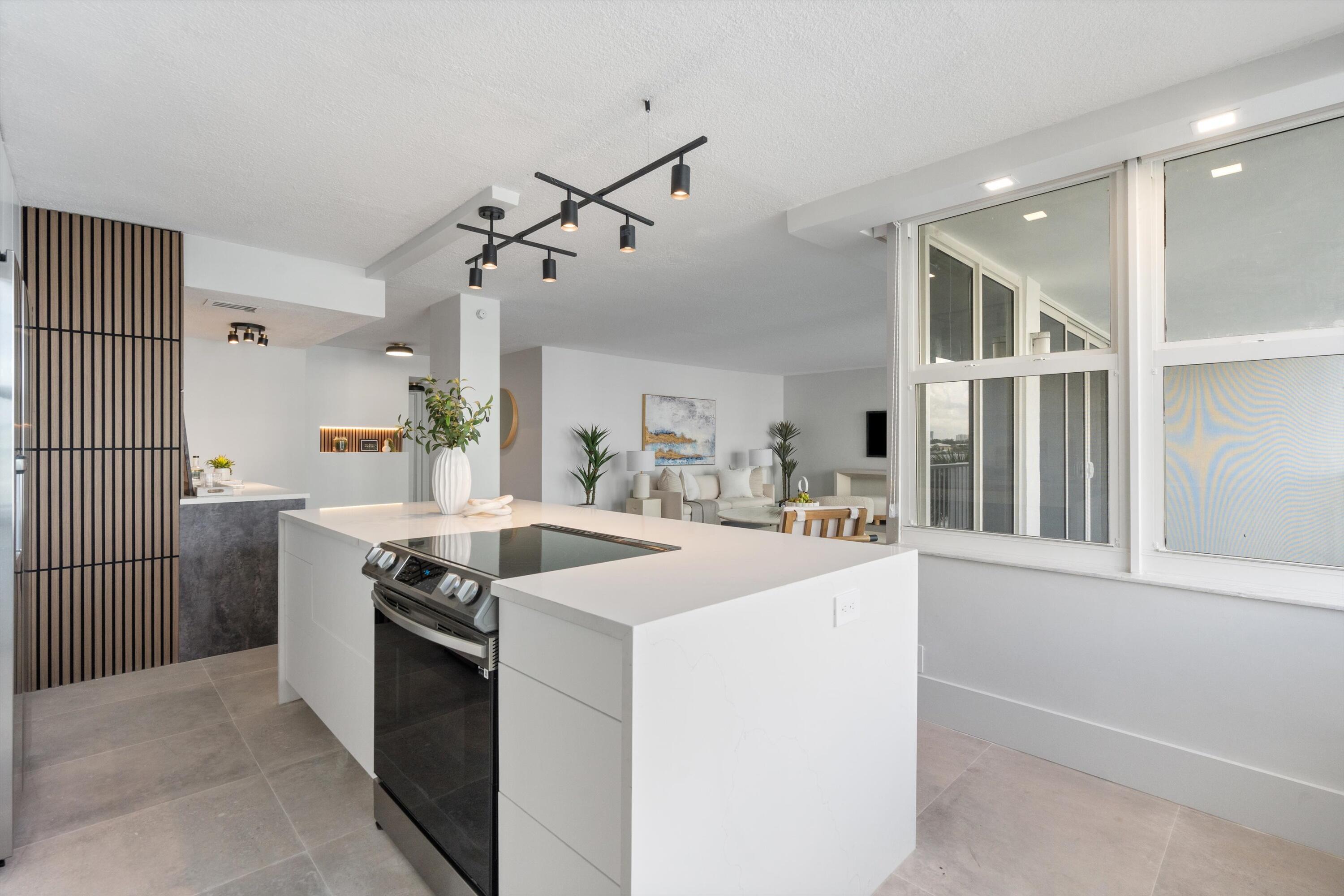 2800 E Sunrise #4c Fort Lauderdale, FL 33304