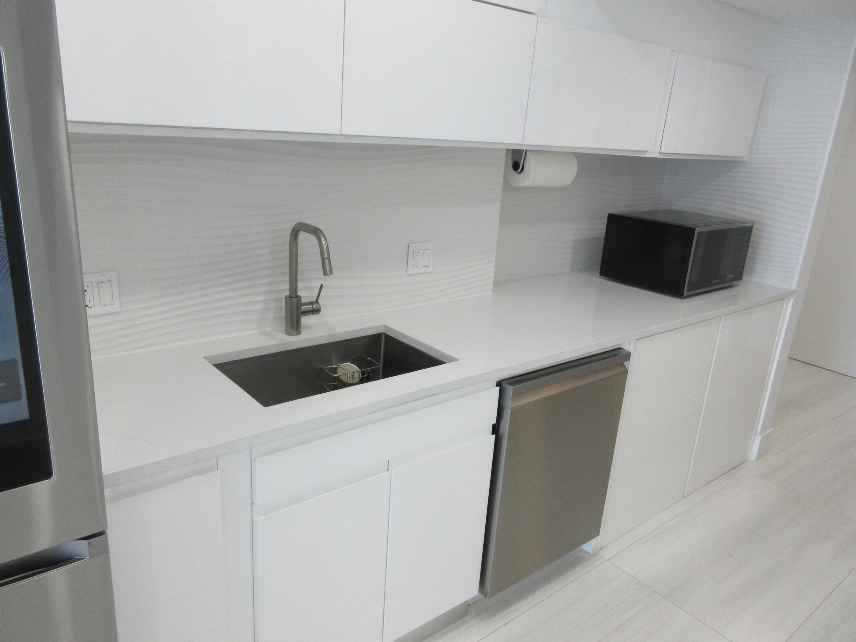 2200 S Ocean #205 Fort Lauderdale, FL 33316