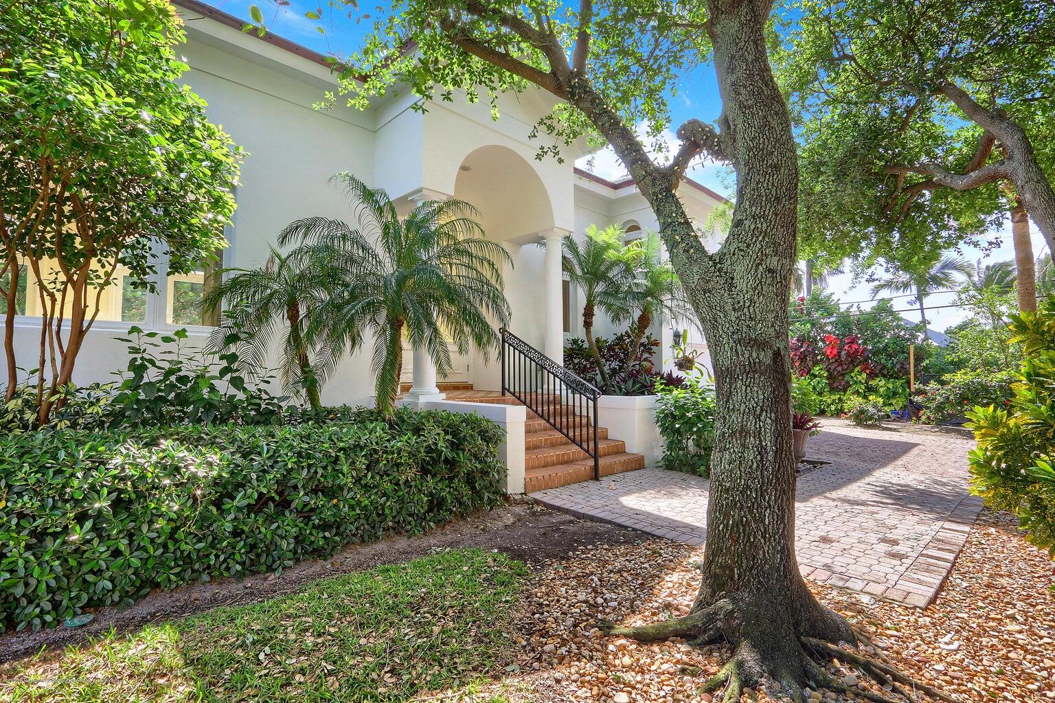 1426 N Ocean Palm Beach, FL 33480