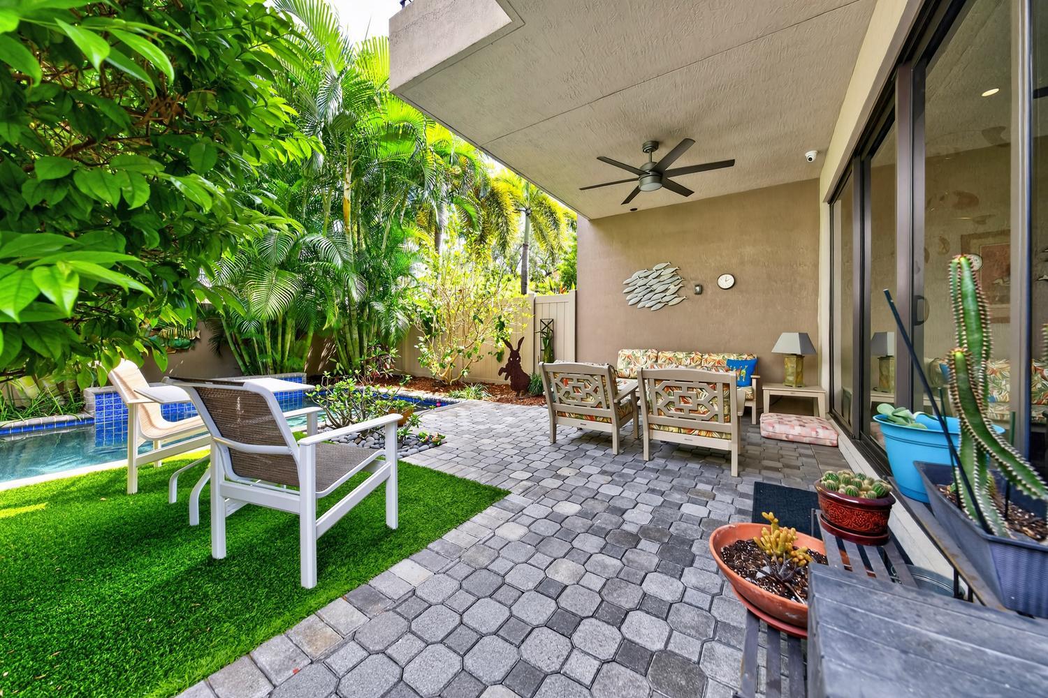 930 NE 16th Ave Fort Lauderdale, FL 33304
