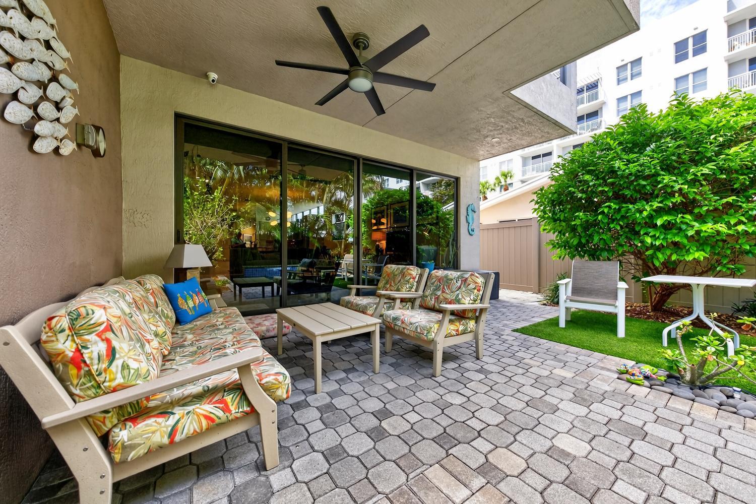 930 NE 16th Ave Fort Lauderdale, FL 33304