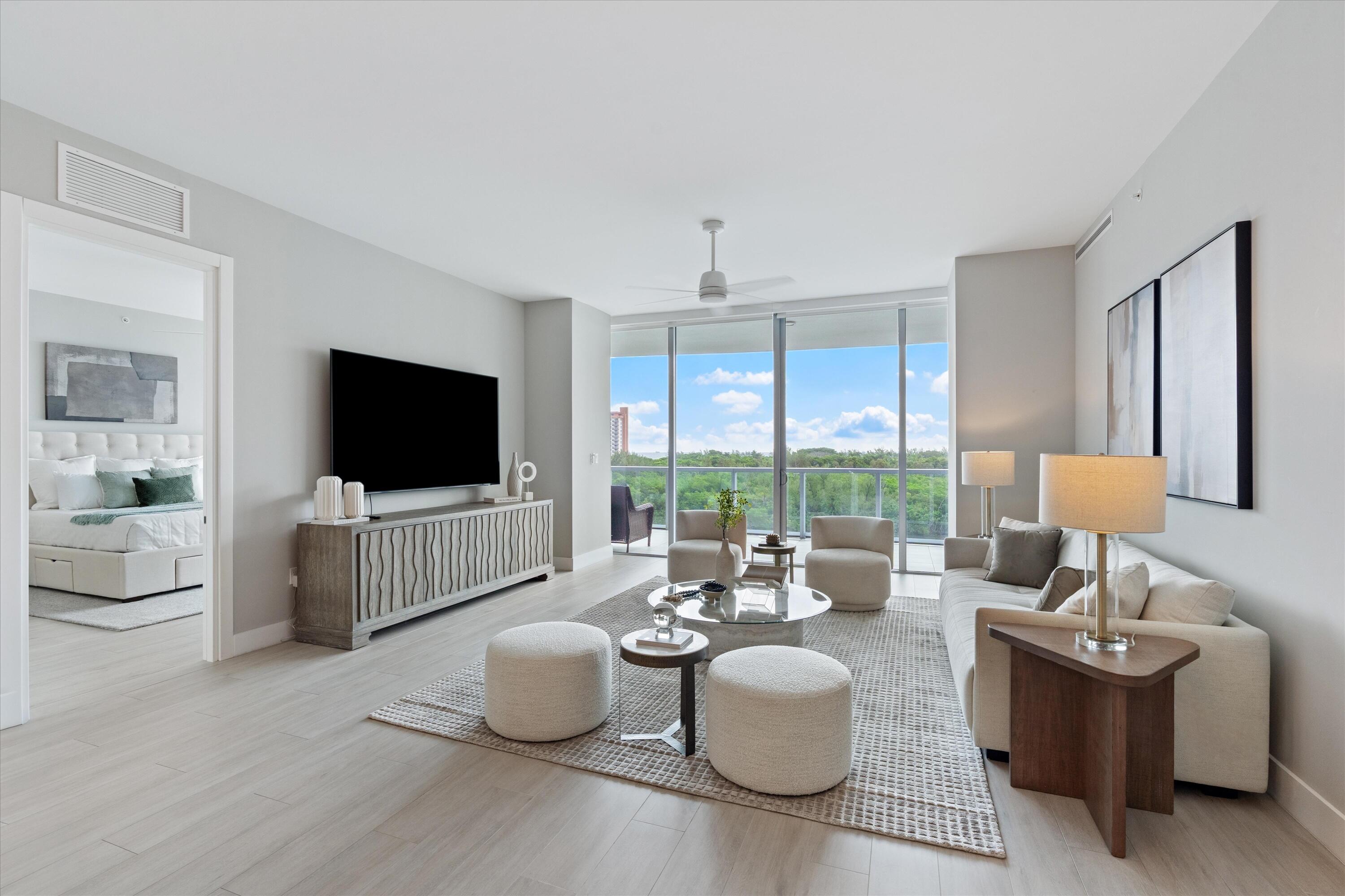 920 Intracoastal Dr #702