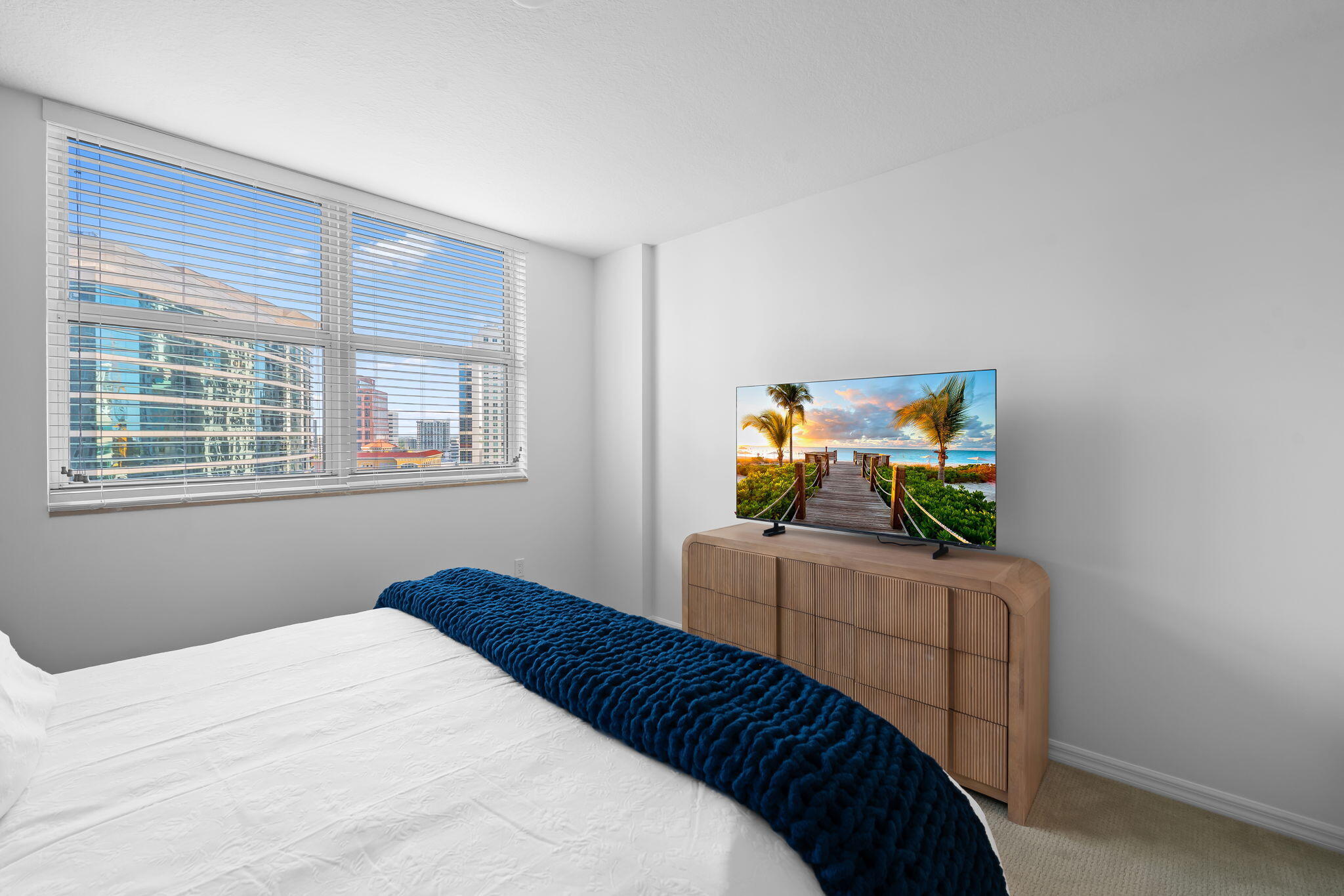 347 N New Riv Dr #1808 Fort Lauderdale, FL 33301