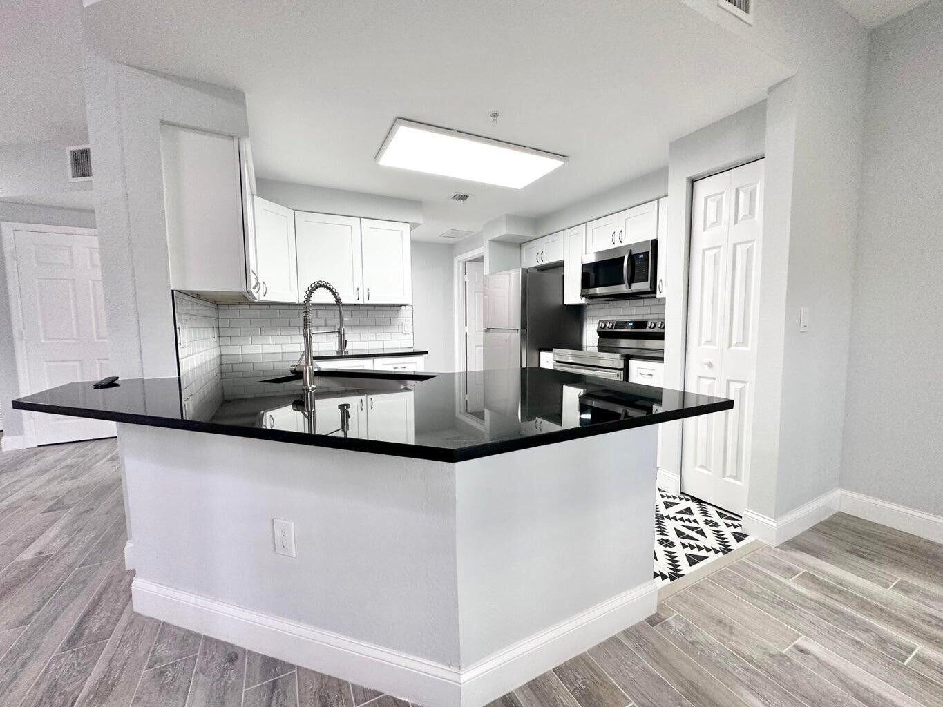 2730 Anzio Ct #105
