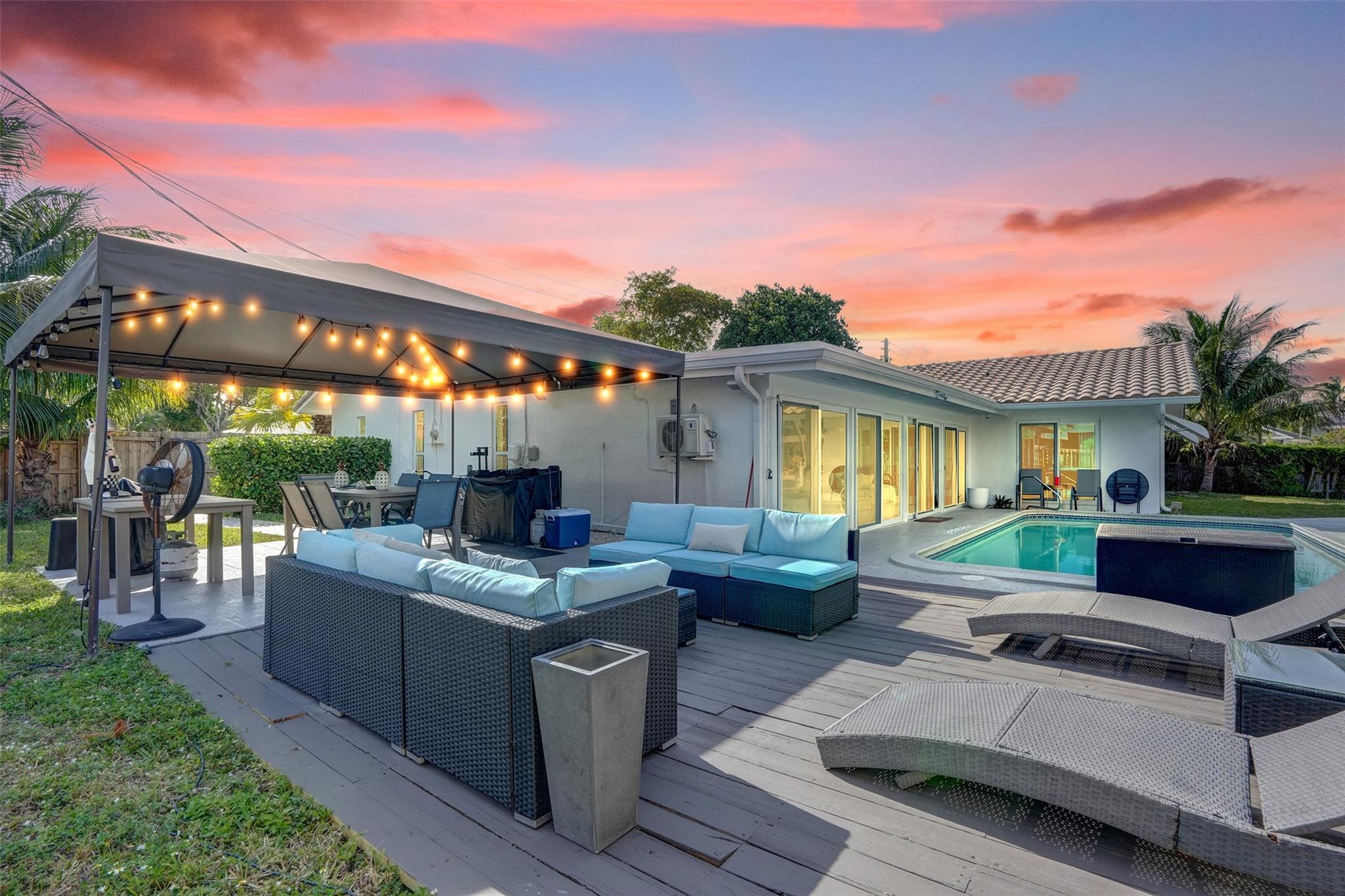 4100 Bayview Dr,Fort Lauderdale, FL 33308