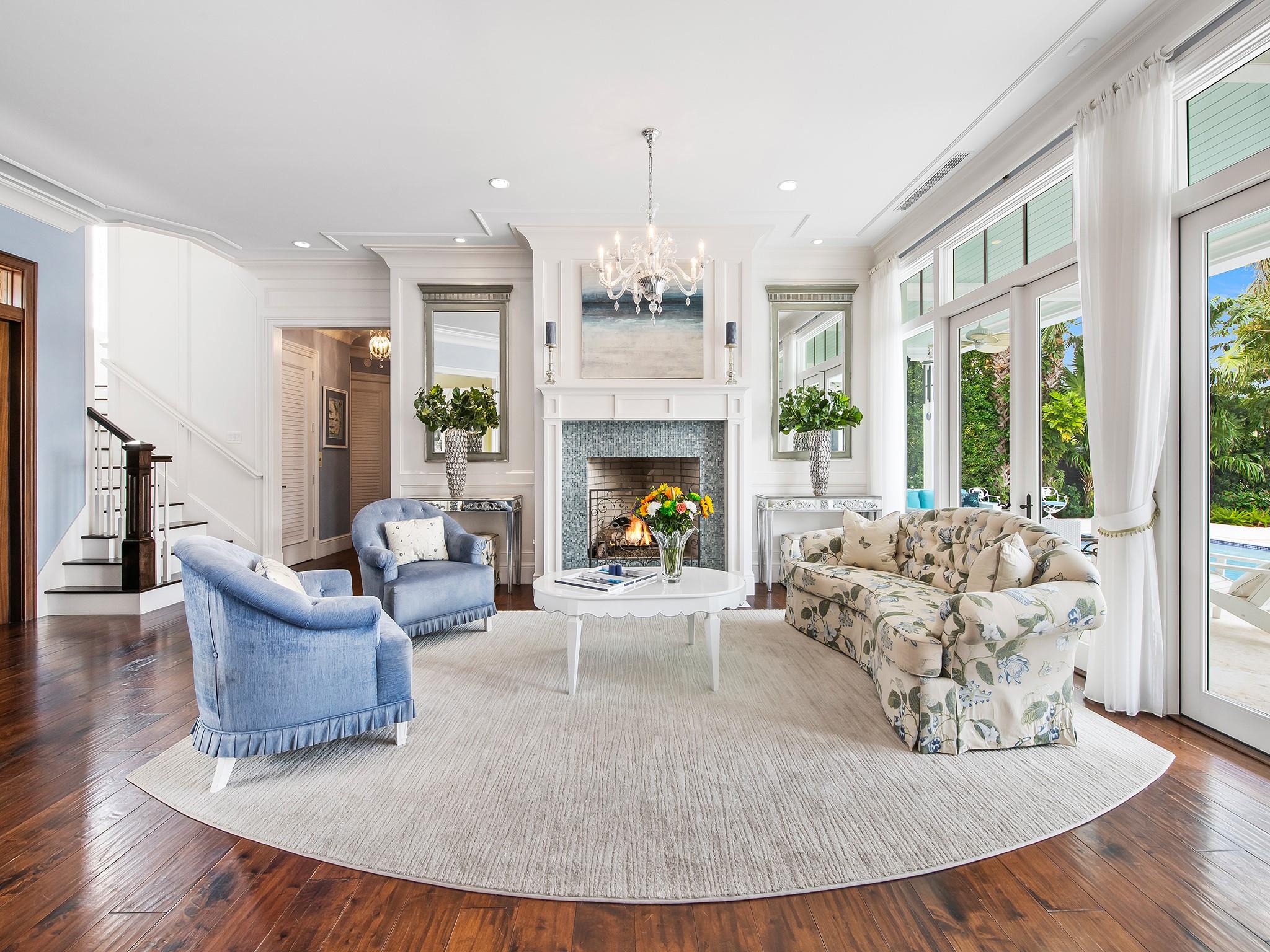 1733 SE 10th St Fort Lauderdale, FL 33316 1733 SE 10th St Fort Lauderdale, FL 33316