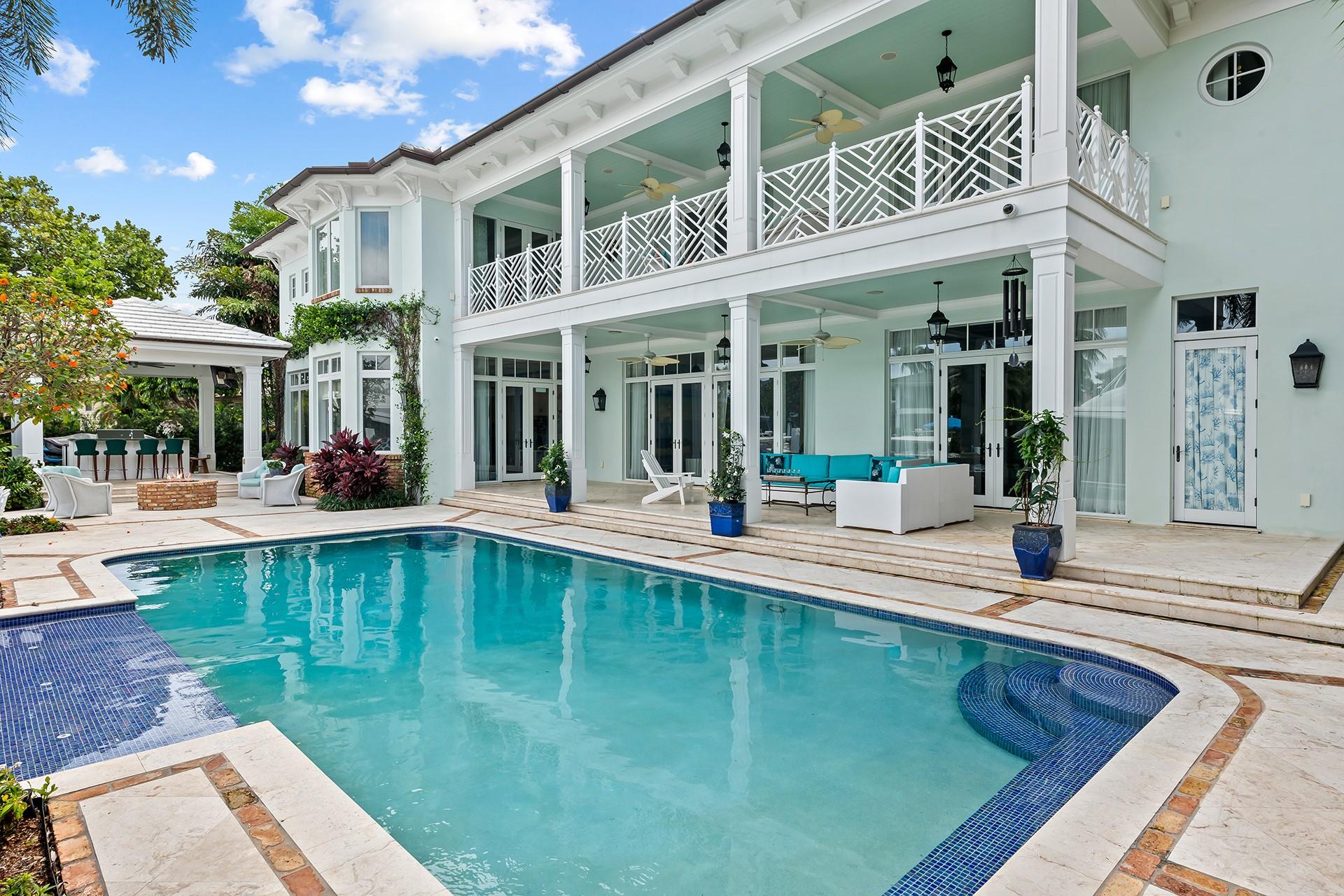 1733 SE 10th St Fort Lauderdale, FL 33316 1733 SE 10th St Fort Lauderdale, FL 33316