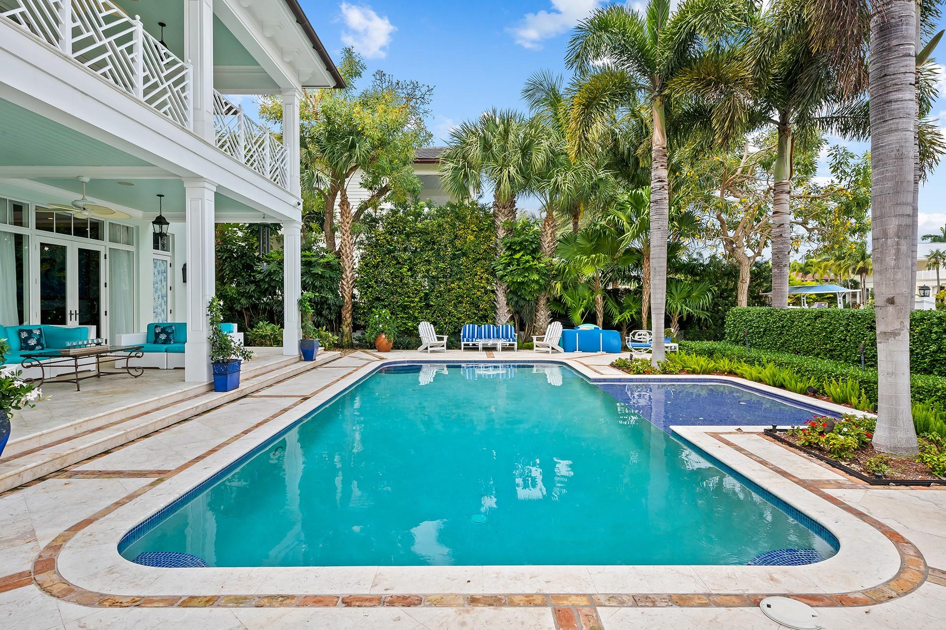 1733 SE 10th St Fort Lauderdale, FL 33316 1733 SE 10th St Fort Lauderdale, FL 33316