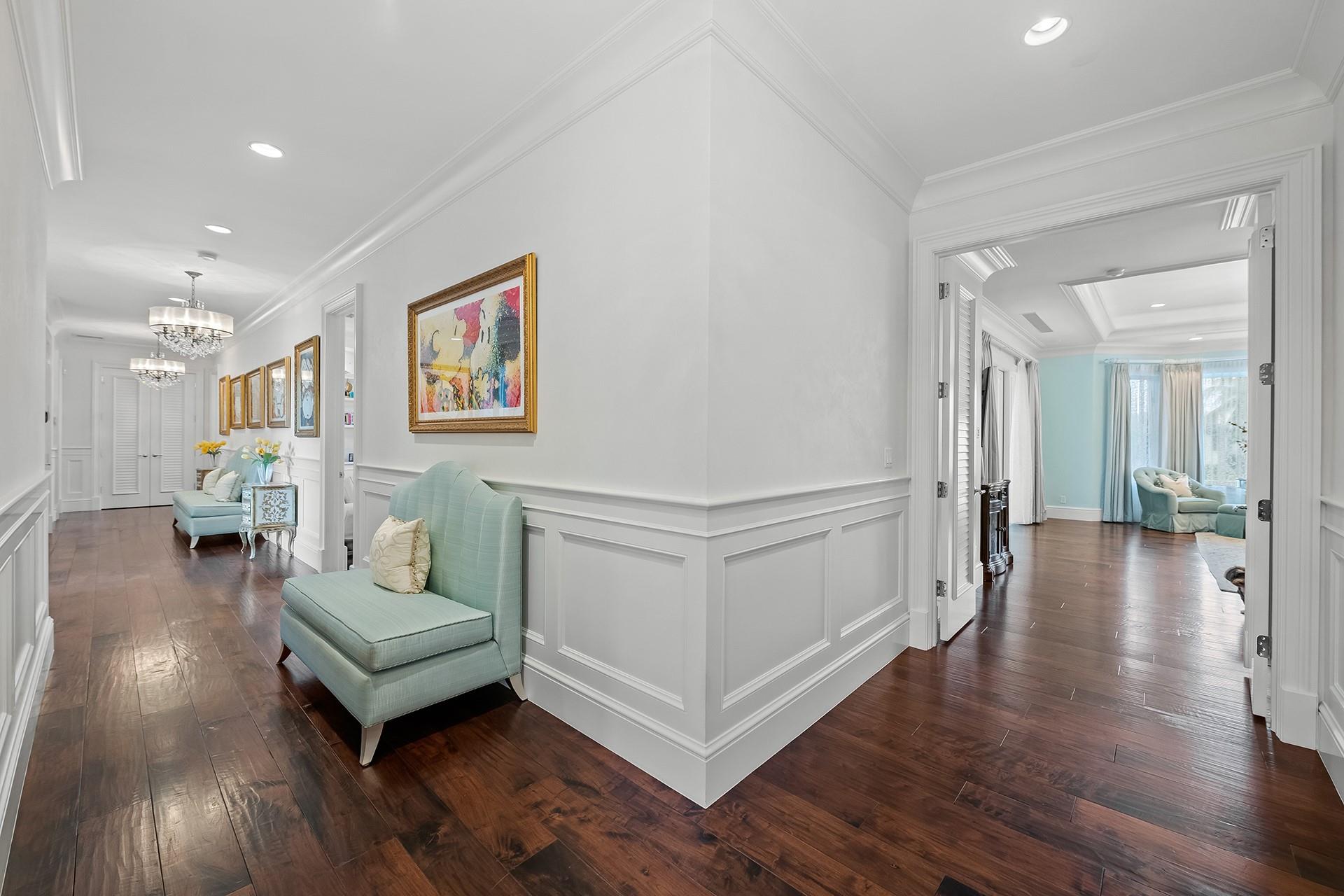 1733 SE 10th St Fort Lauderdale, FL 33316 1733 SE 10th St Fort Lauderdale, FL 33316