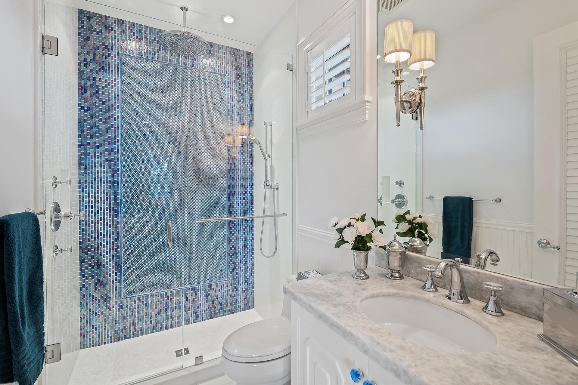 1733 SE 10th St Fort Lauderdale, FL 33316 1733 SE 10th St Fort Lauderdale, FL 33316