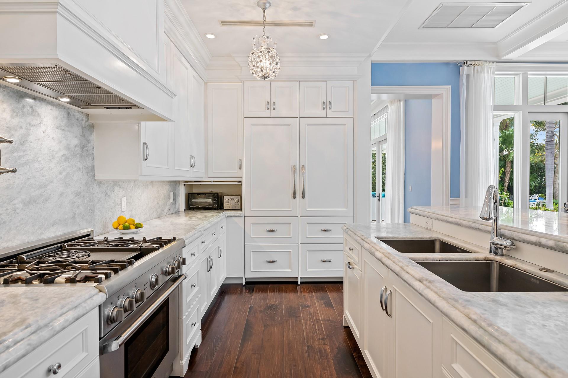 1733 SE 10th St Fort Lauderdale, FL 33316 1733 SE 10th St Fort Lauderdale, FL 33316