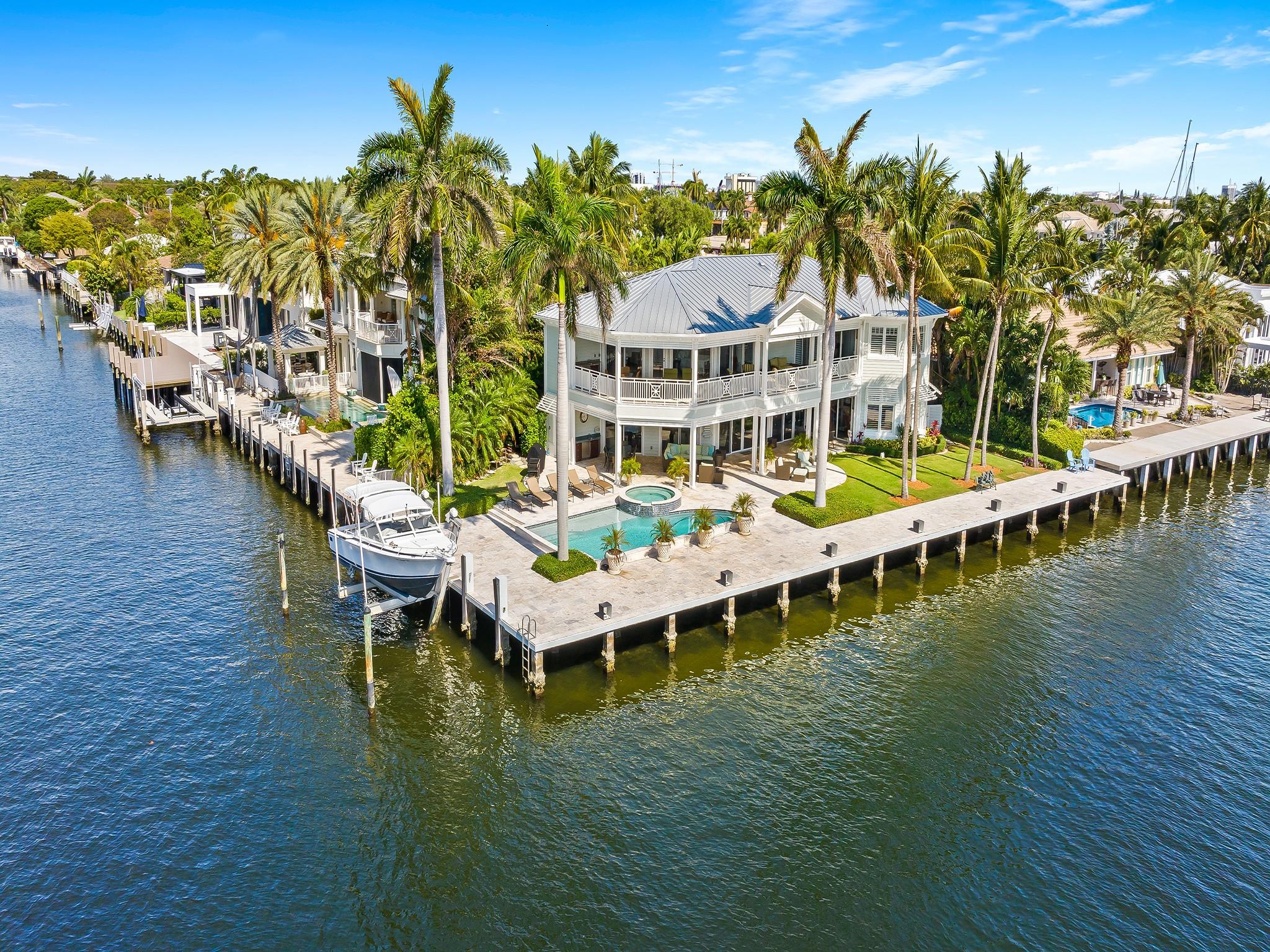 2898 NE 26th St Fort Lauderdale, FL 33305