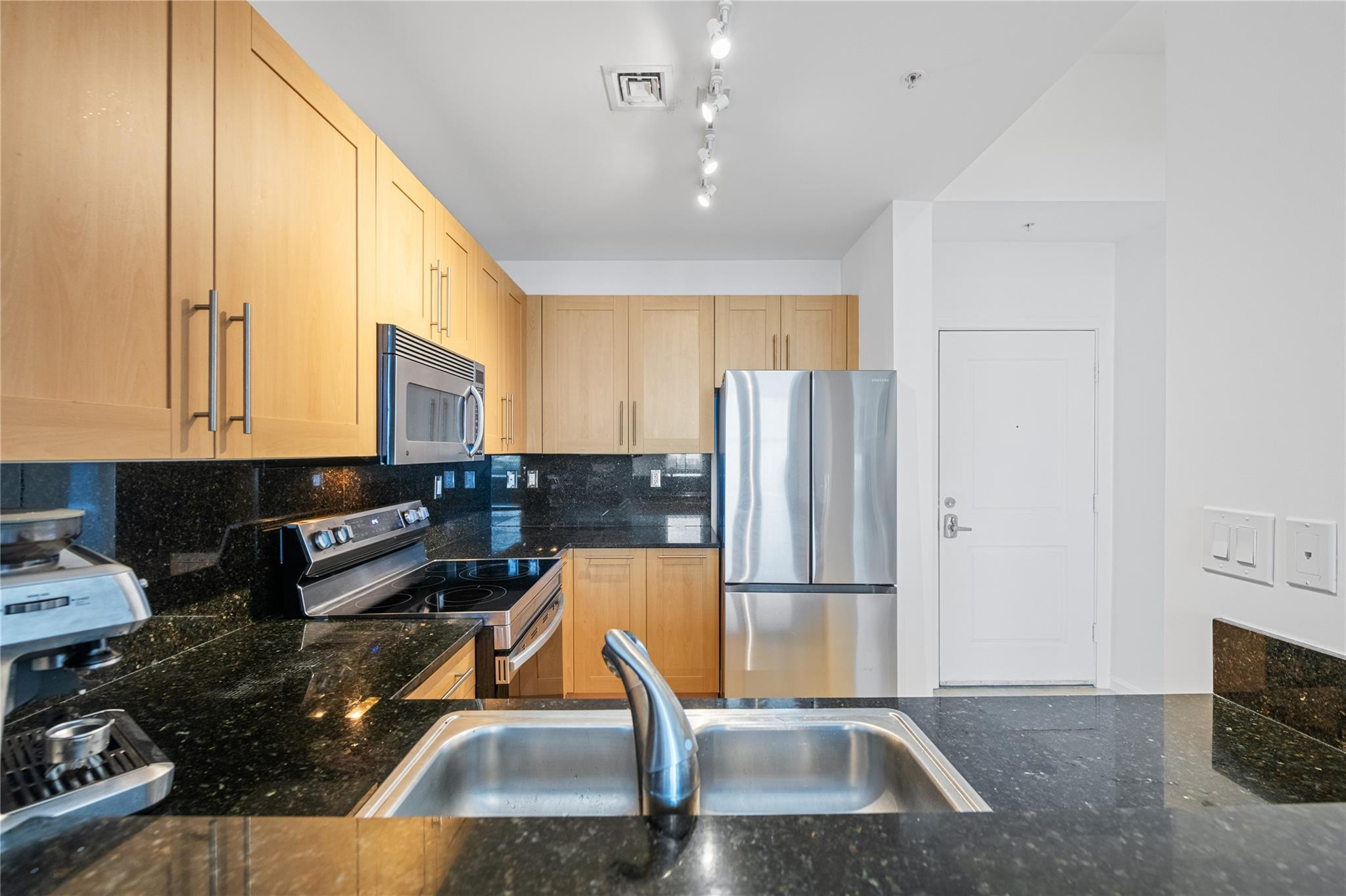 511 SE 5th Ave #1906 Fort Lauderdale, FL 33301