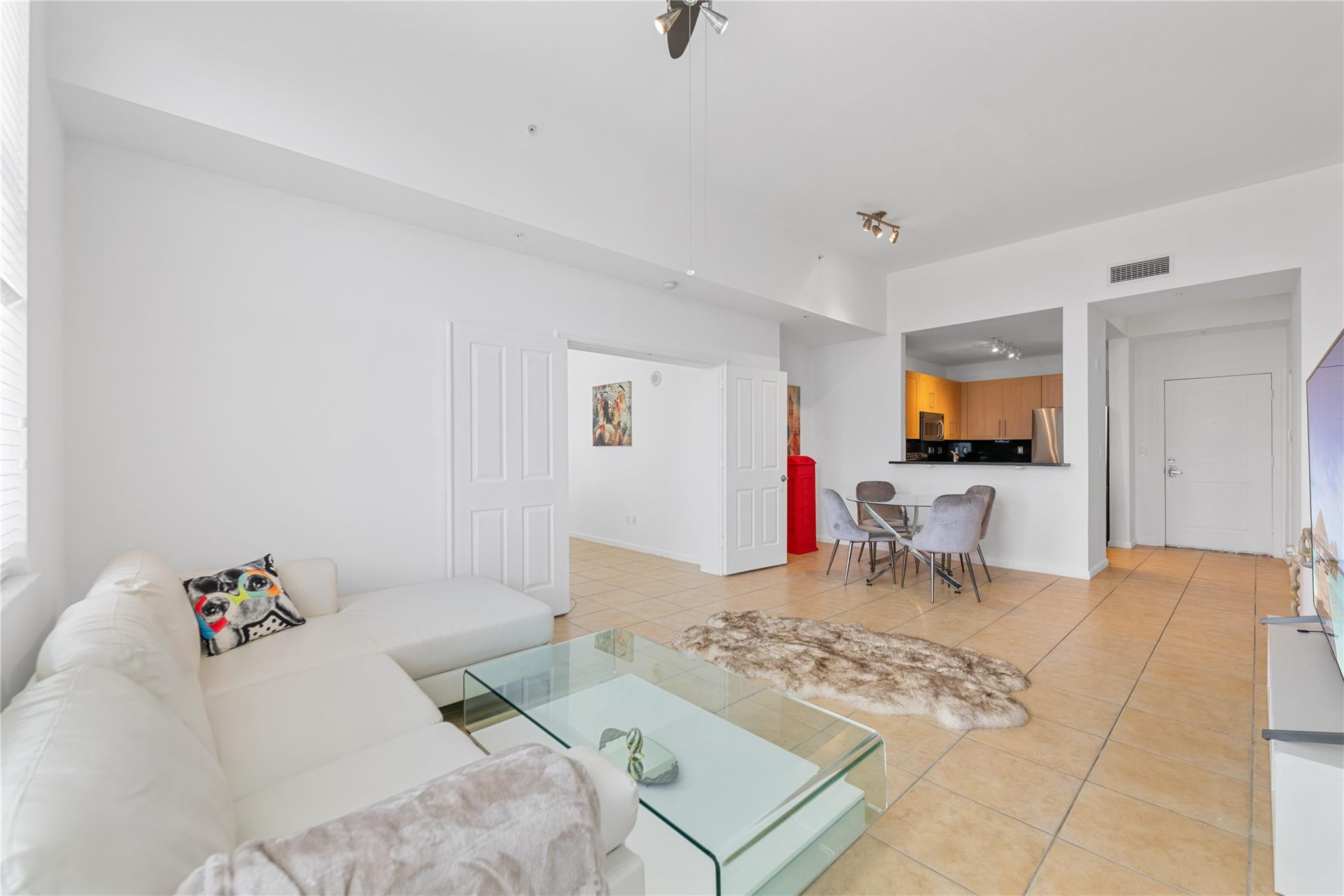 511 SE 5th Ave #1906 Fort Lauderdale, FL 33301