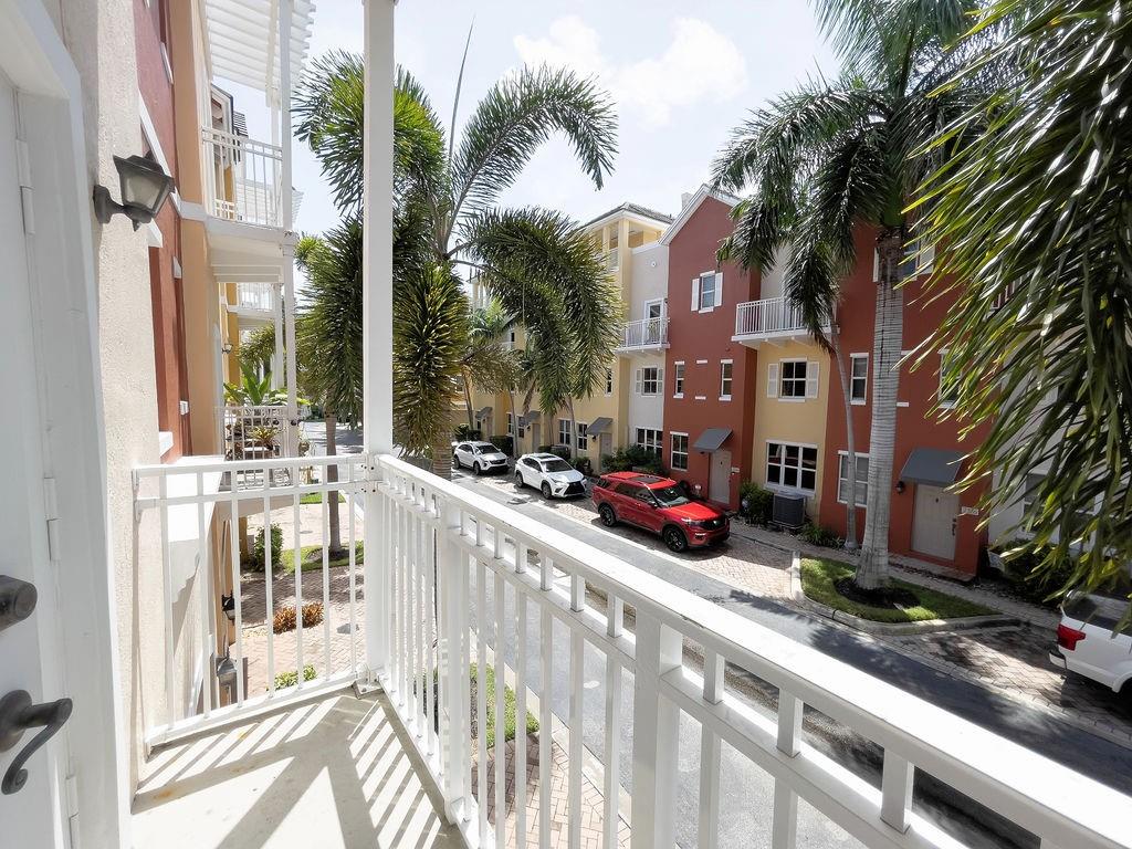 2343 Vintage Dr #2343 Lighthouse Point, FL 33064