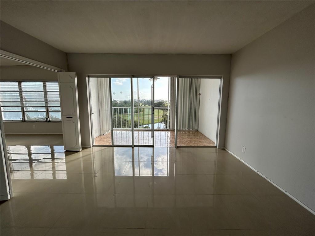 3300 N Palm Aire Dr #808
