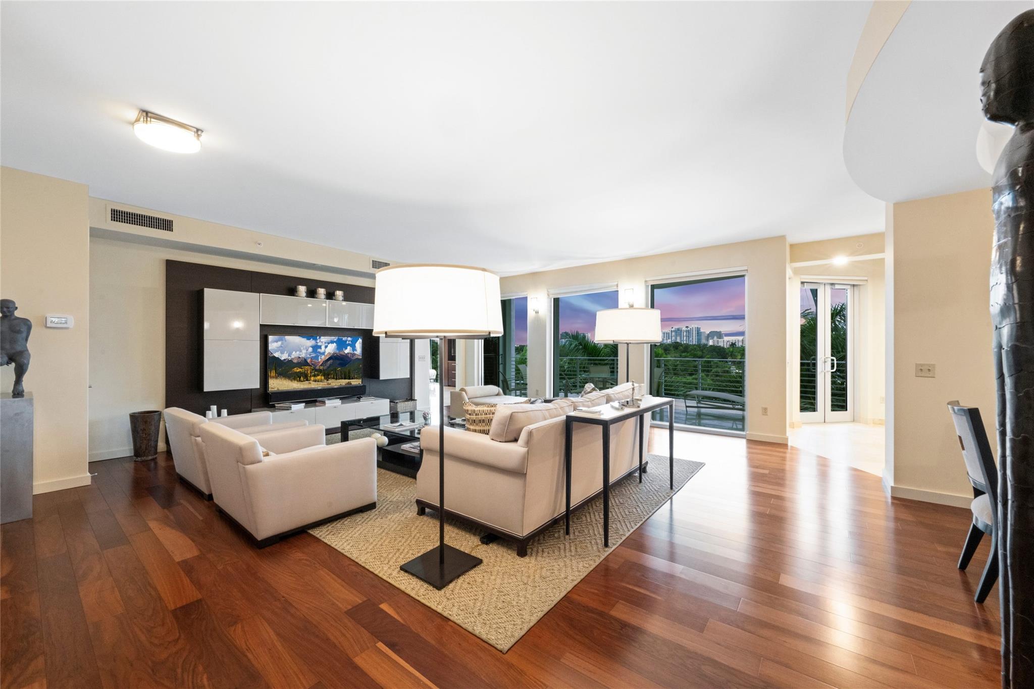 301 Hendricks Isle #10 Fort Lauderdale, FL 33301