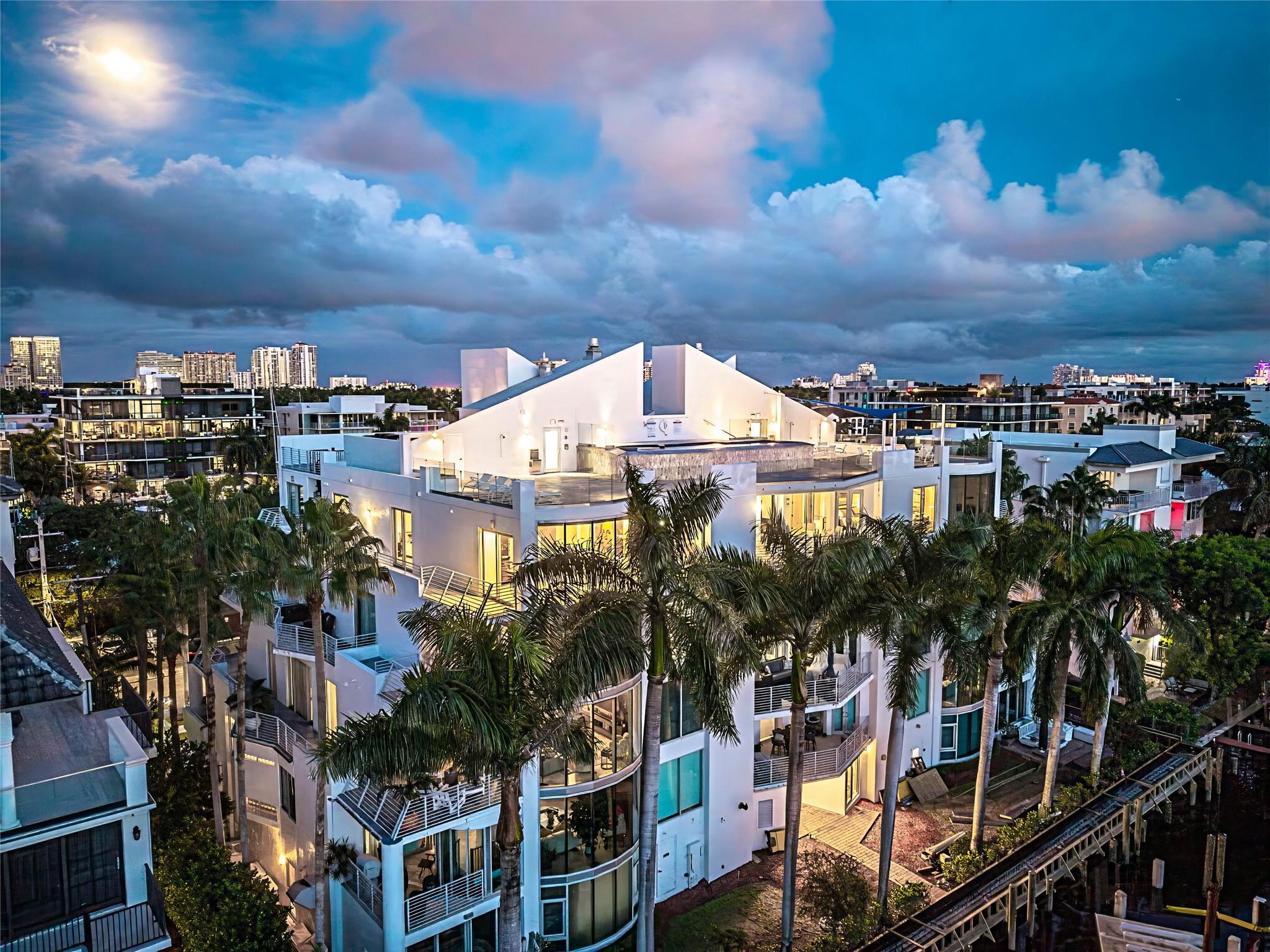 301 Hendricks Isle #10 Fort Lauderdale, FL 33301