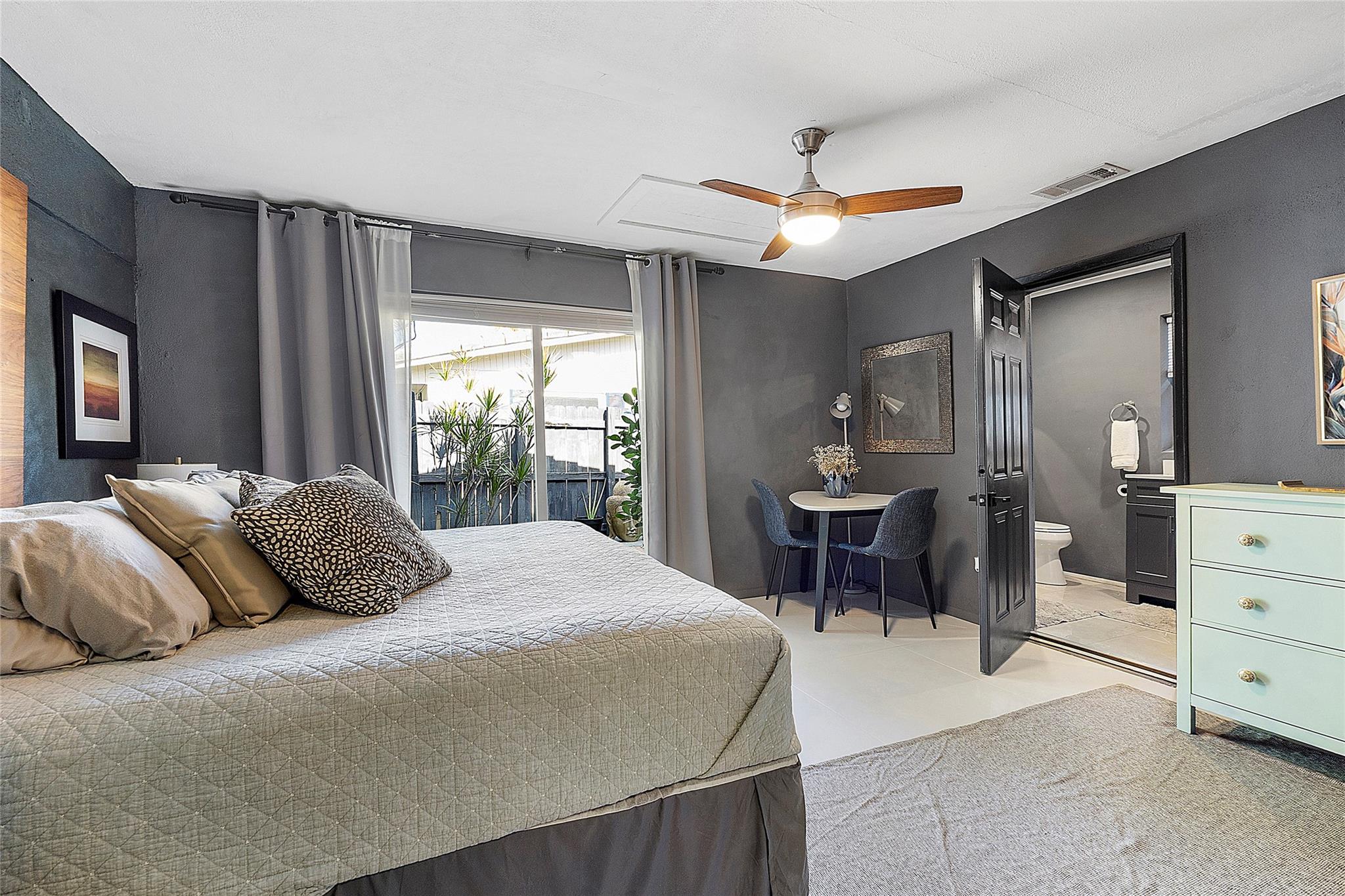 5260 NE 17th Ter Fort Lauderdale, FL 33334