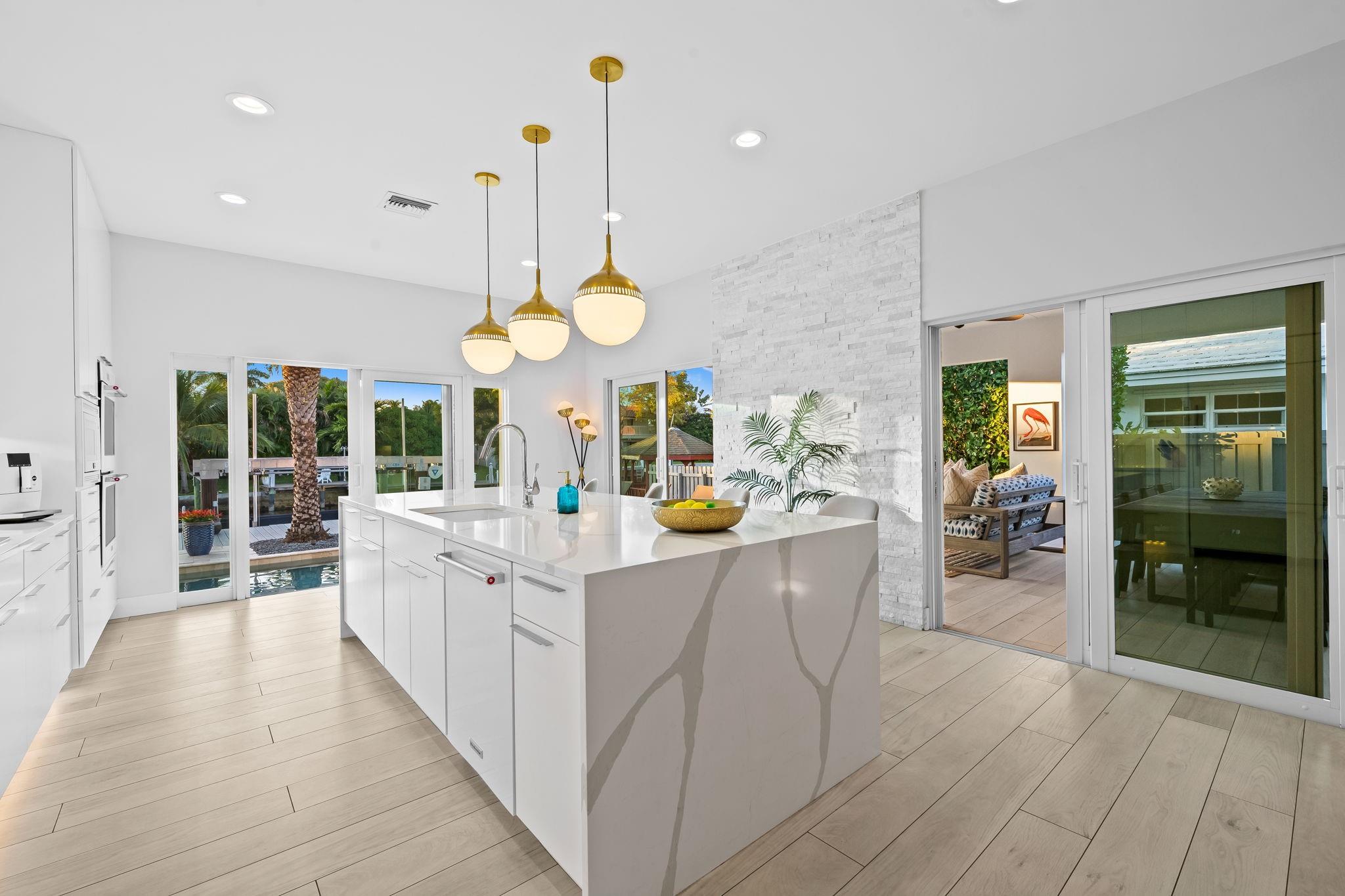 1731 NE 23rd Ave Fort Lauderdale, FL 33305