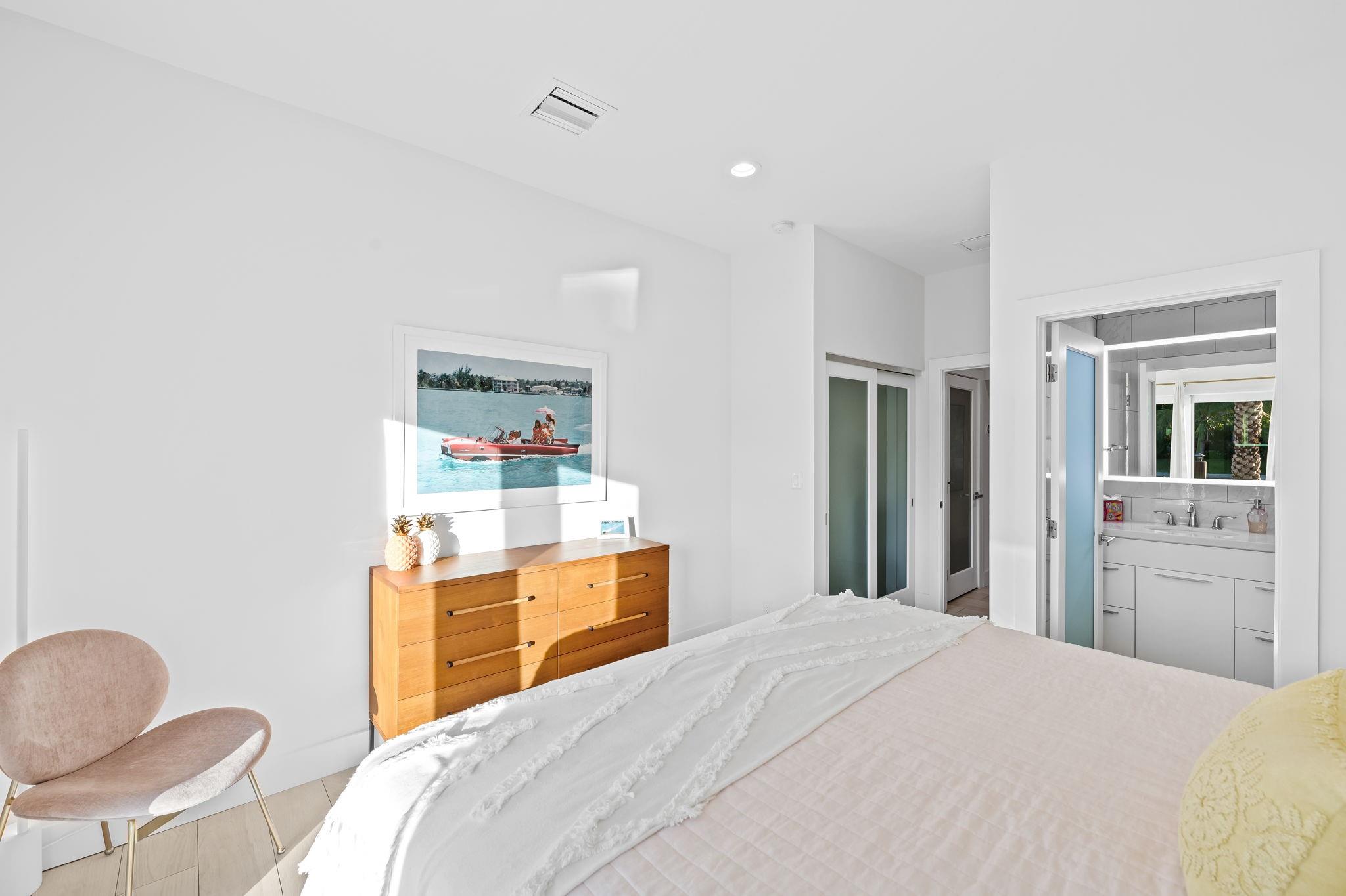 1731 NE 23rd Ave Fort Lauderdale, FL 33305