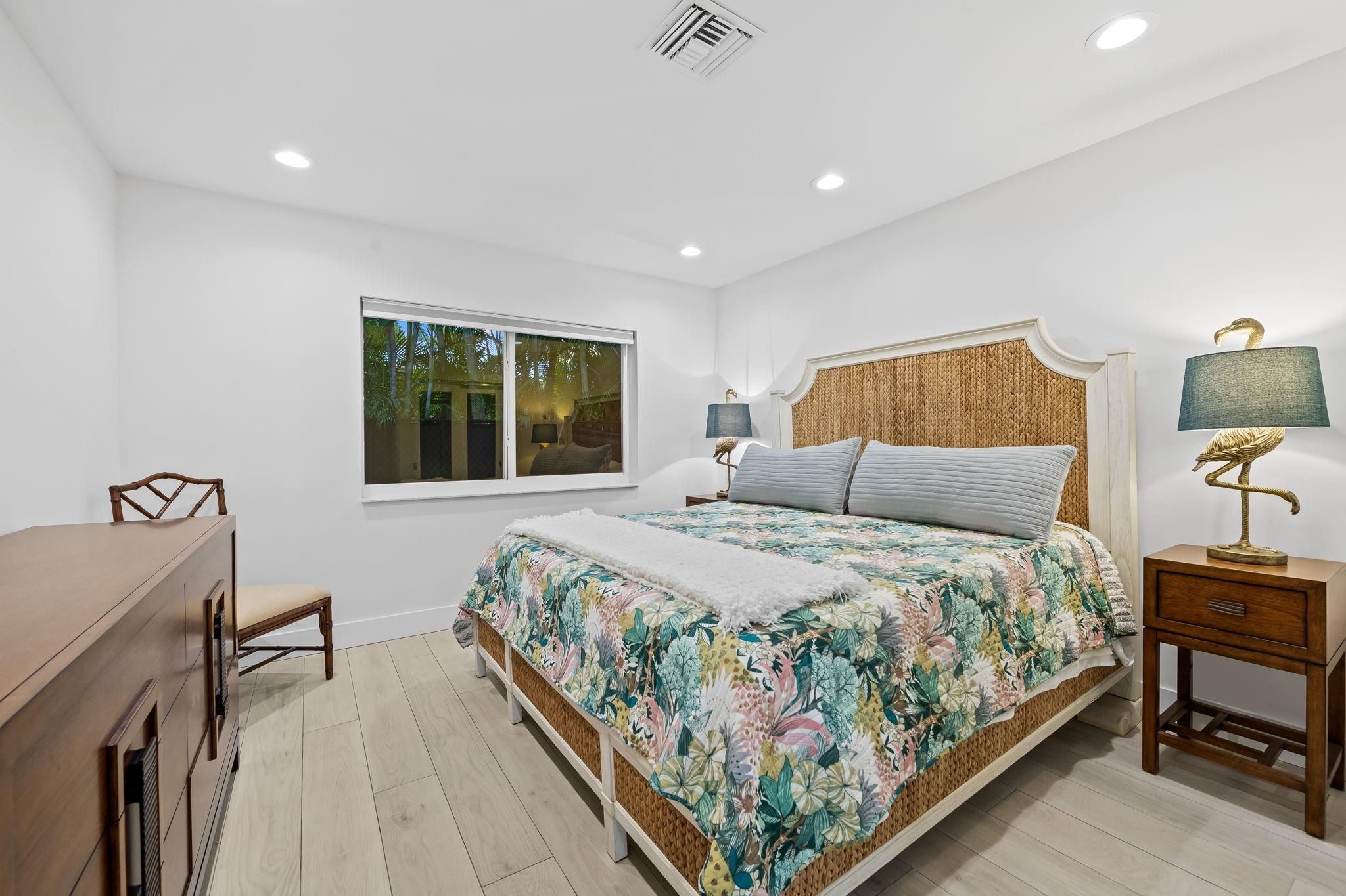 1731 NE 23rd Ave Fort Lauderdale, FL 33305