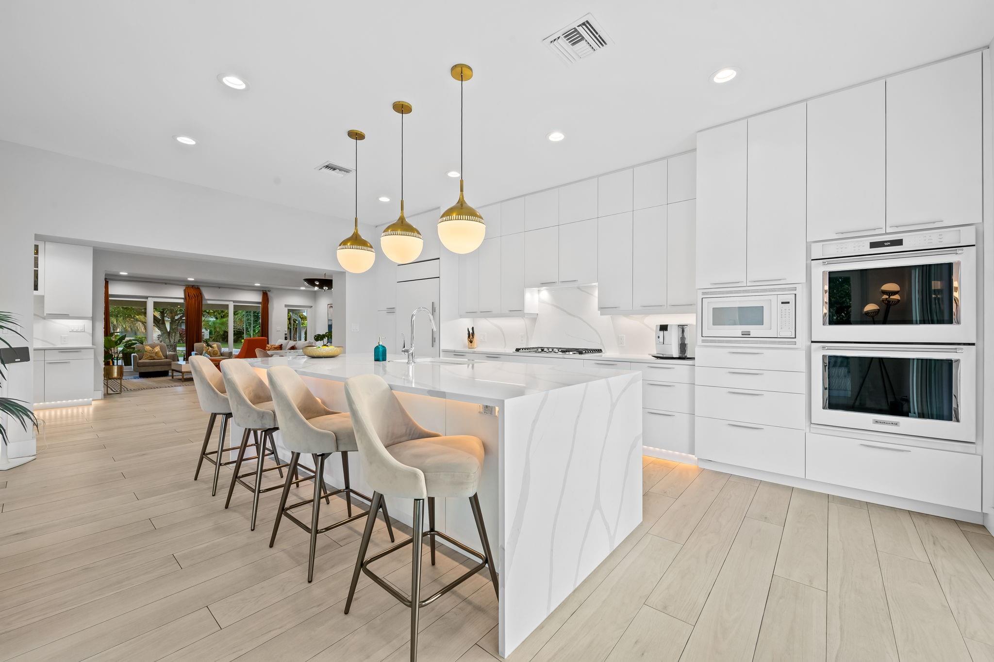 1731 NE 23rd Ave Fort Lauderdale, FL 33305