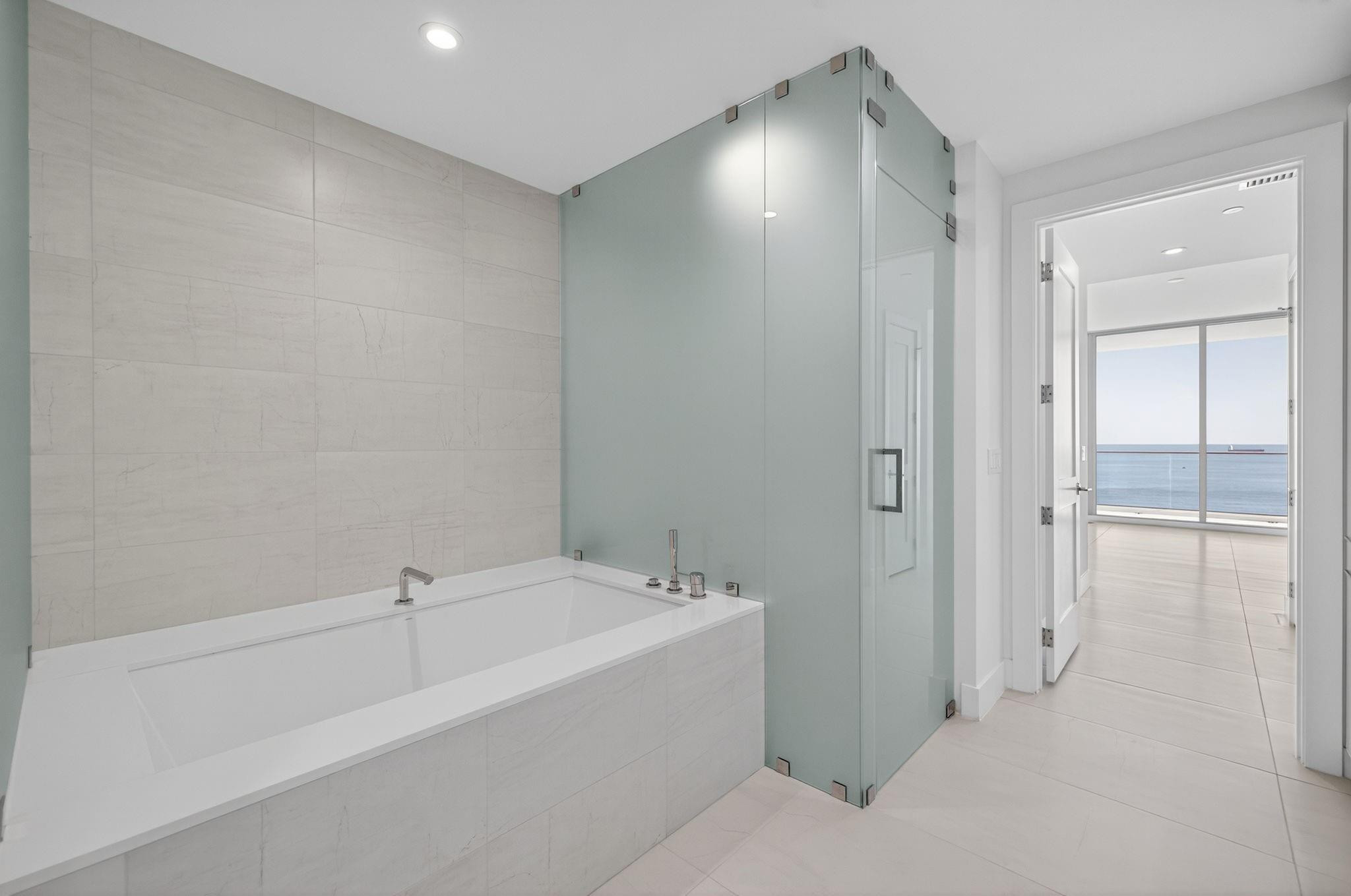 153 N Seabreeze Blvd #901-S Fort Lauderdale, FL 33304