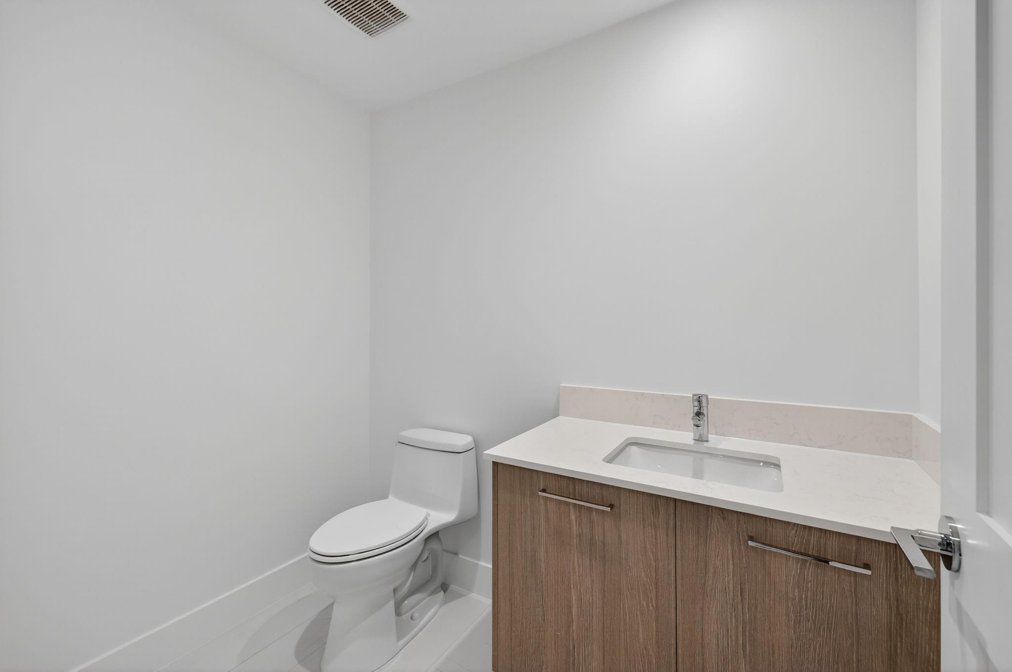 153 N Seabreeze Blvd #901-S Fort Lauderdale, FL 33304