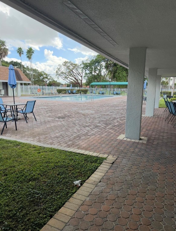 5515 Lakewood Cir #125 Pompano Beach, FL 33063