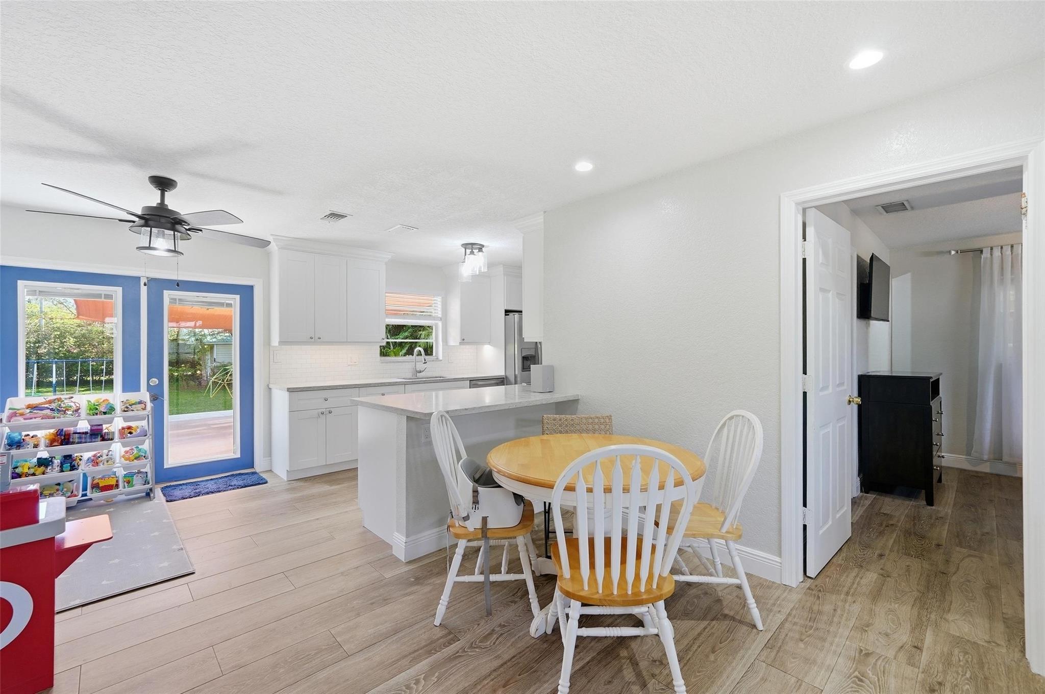 4730 SW 54th Ter Davie, FL 33314