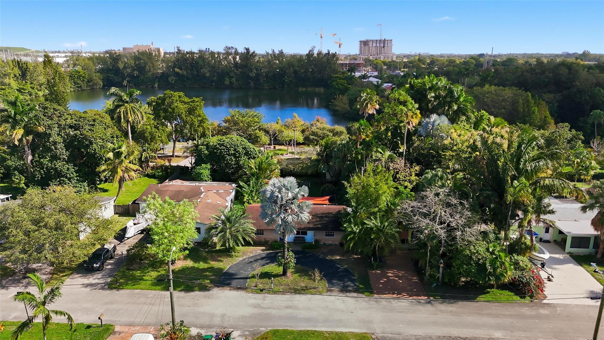 4730 SW 54th Ter Davie, FL 33314