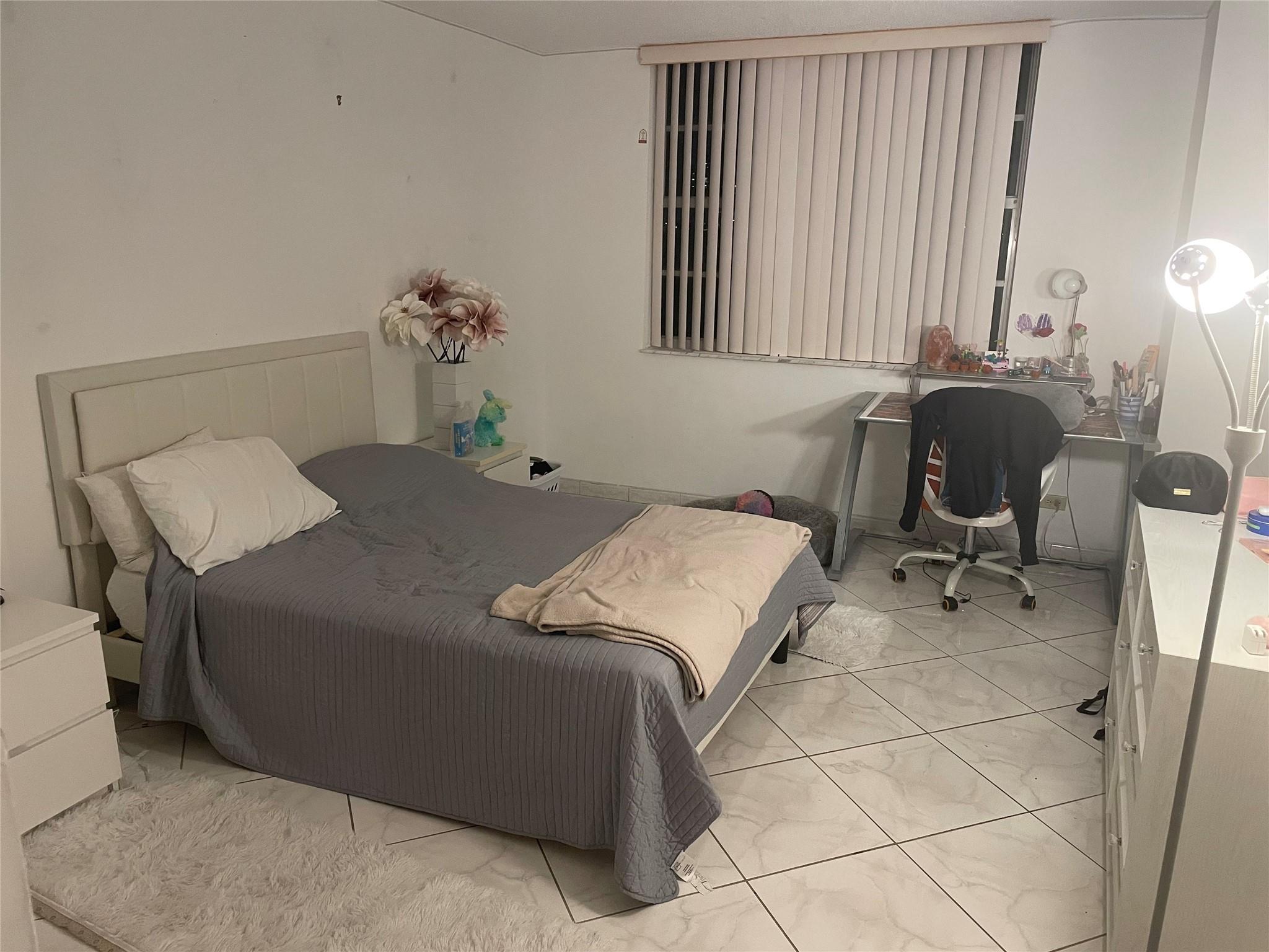 image Winston Towers 2008