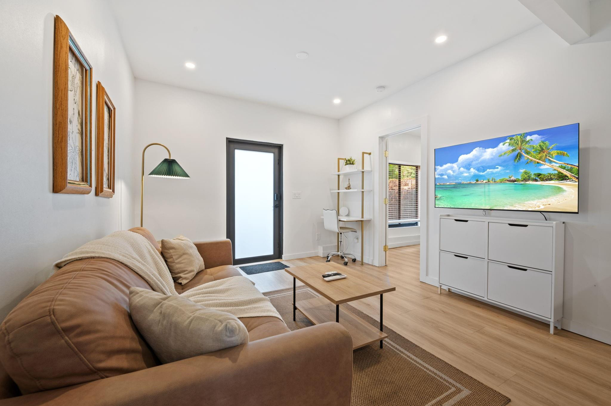 648 NE 16th Fort Lauderdale, FL 33304