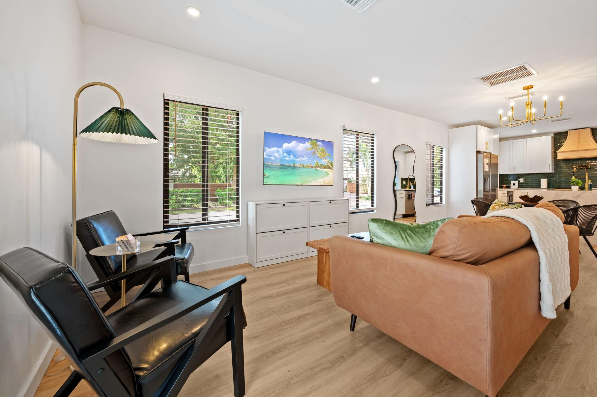 648 NE 16th Fort Lauderdale, FL 33304