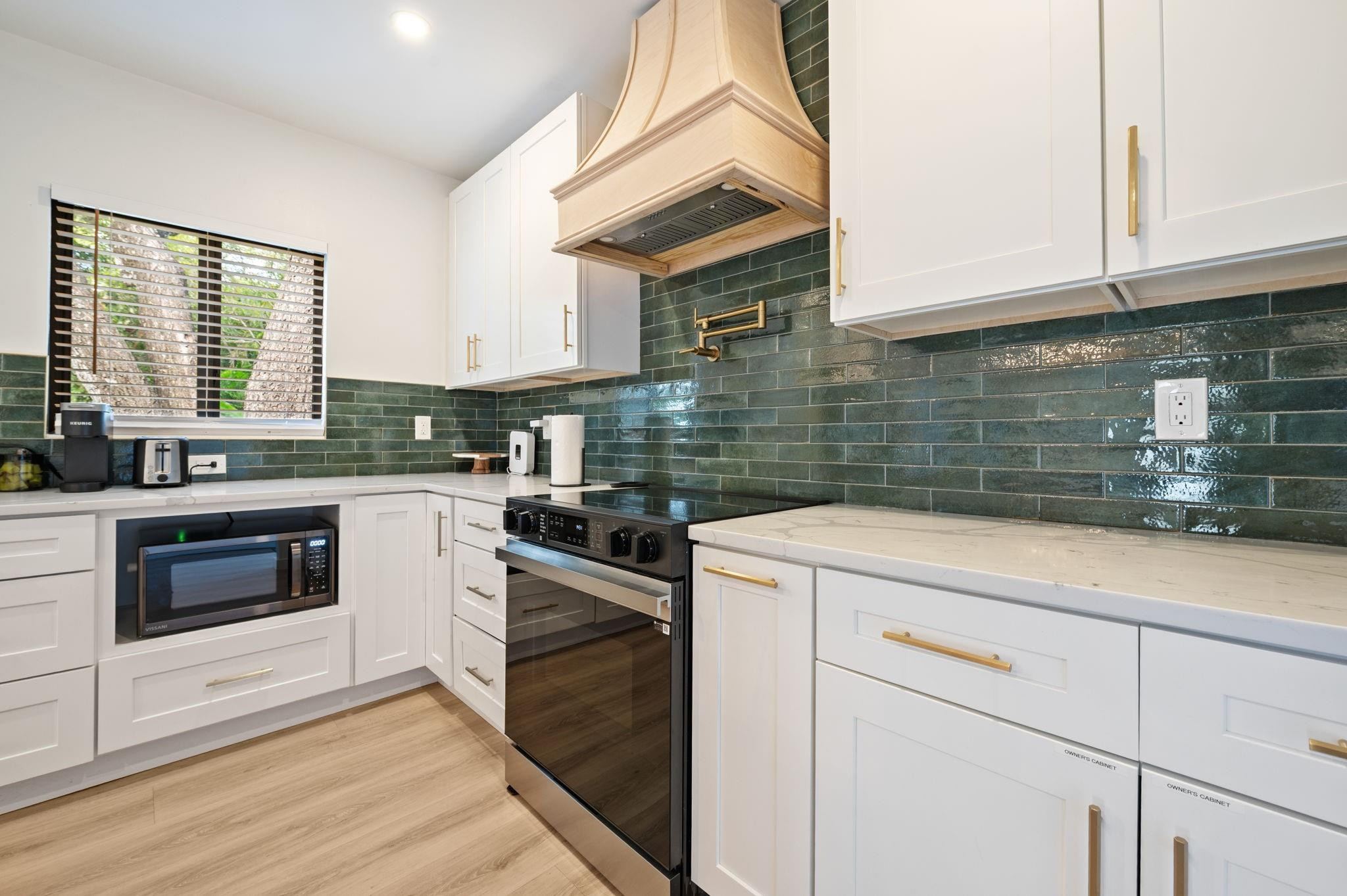 648 NE 16th Fort Lauderdale, FL 33304