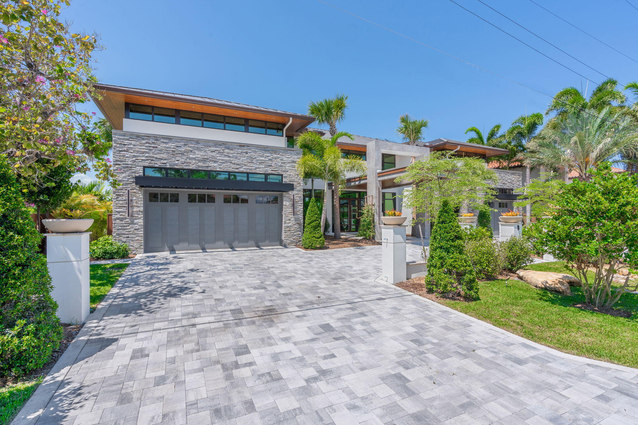 2839 NE 26th Fort Lauderdale, FL 33306